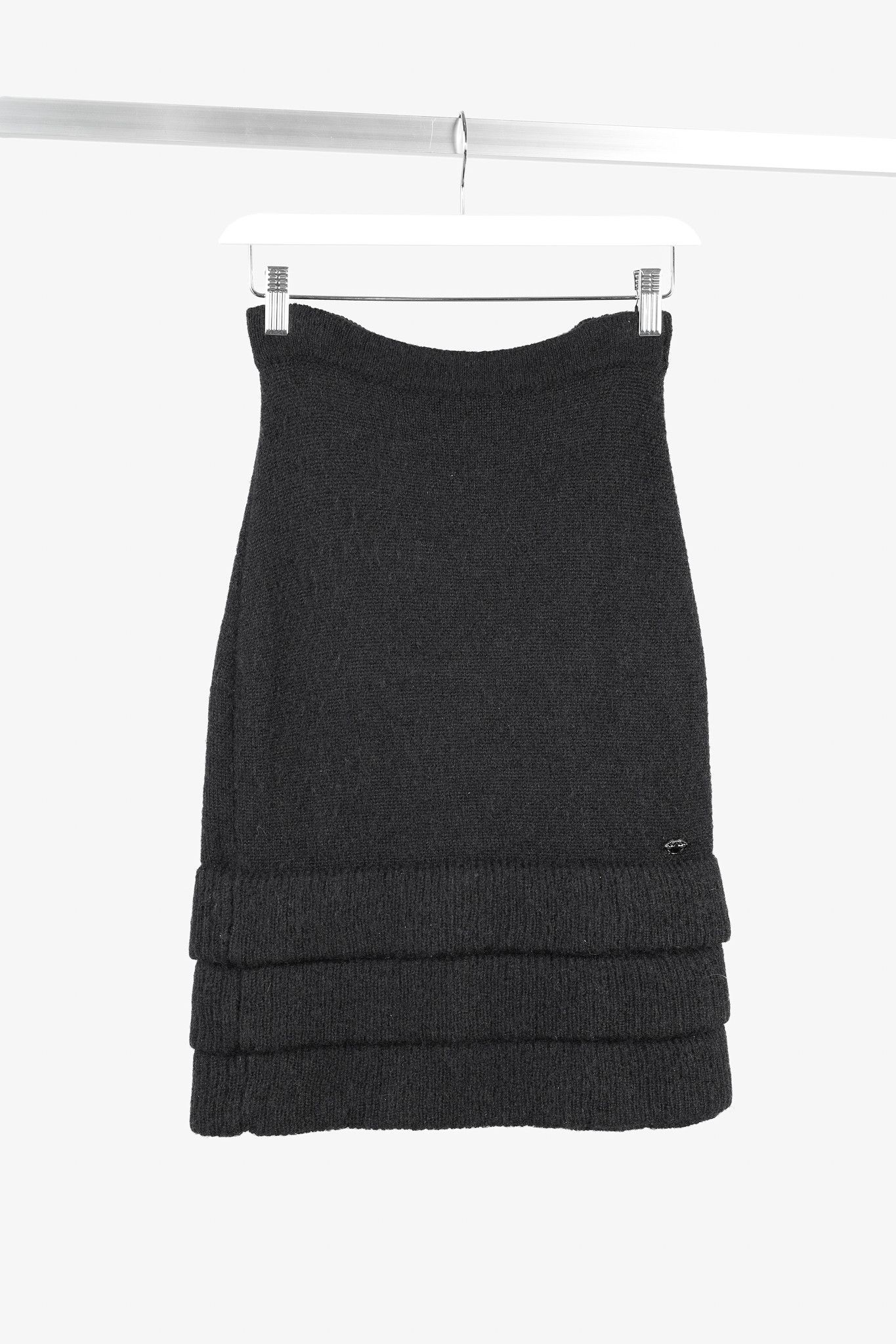 Chanel Chanel 09A Black Wool & Mohair Tiered-Hem Skirt Size 24" / US 00 / IT 34 - 1 Thumbnail