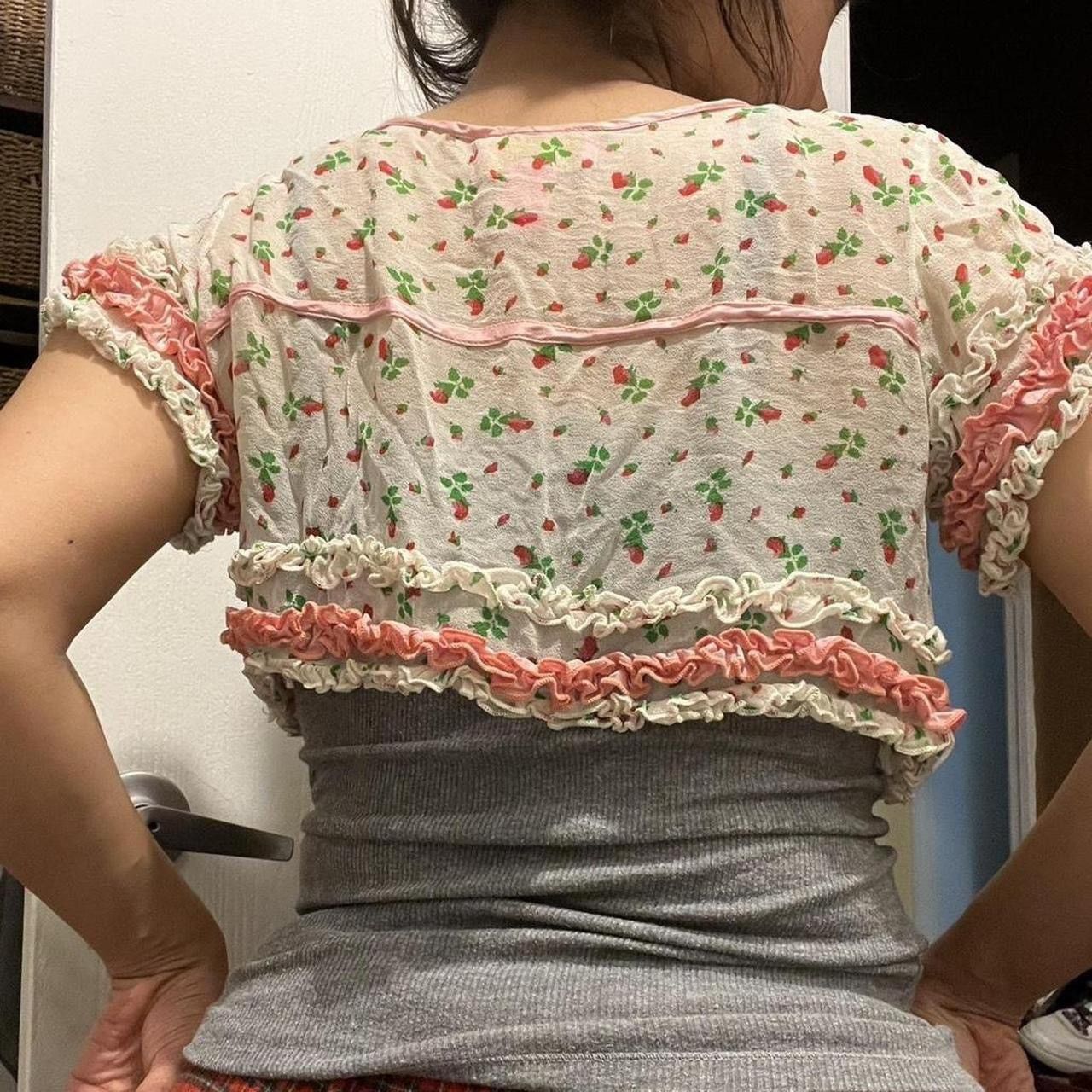 Betsey Johnson Vintage Betsey Johnson floral silk bolero y2k Size XS / US 0-2 / IT 36-38 - 5 Thumbnail