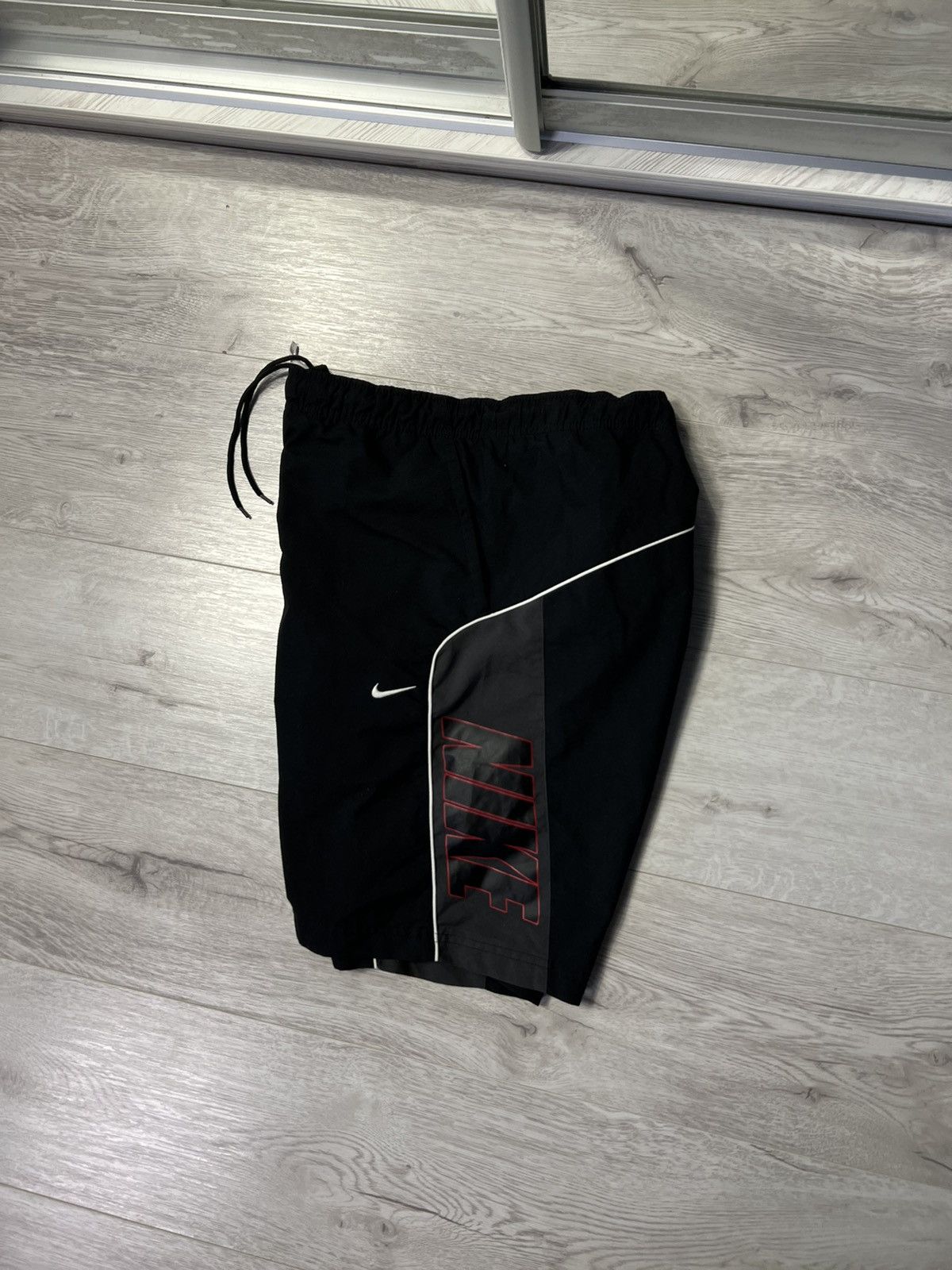Nike Vintage Nike Big Logo Nylon Shorts / Embroidered Swoosh Logo Size US 34 / EU 50 - 1 Thumbnail