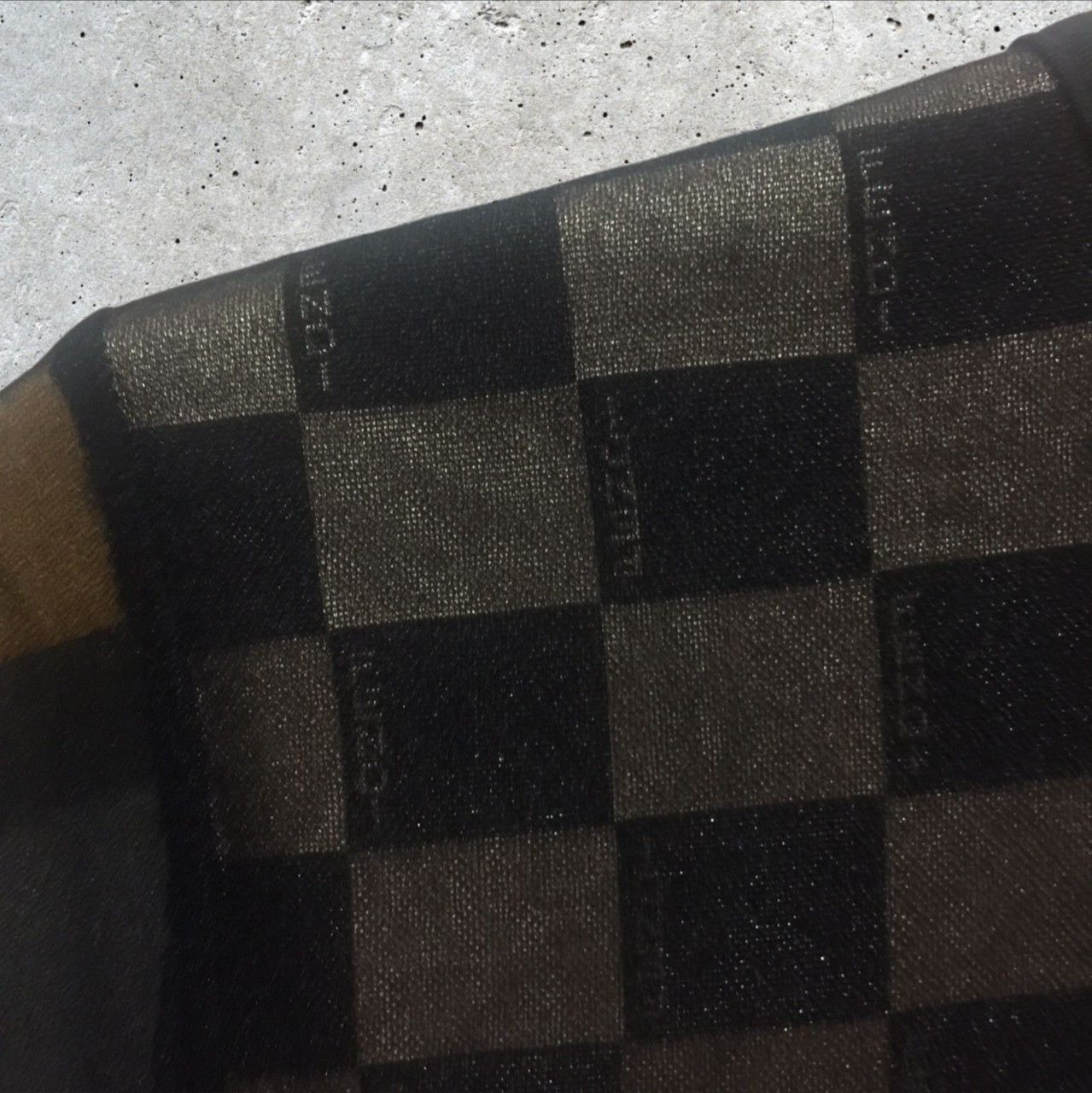 Fendi Fendi Monogram T-shirt Size M / US 6-8 / IT 42-44 - 4 Thumbnail