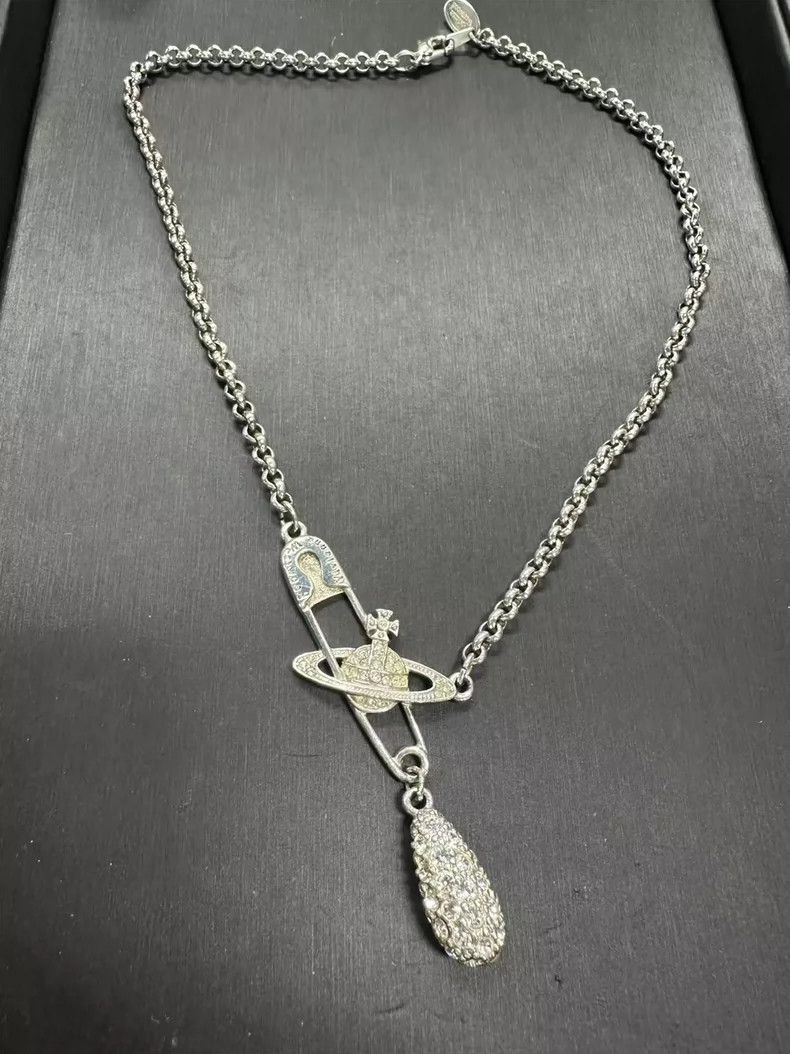 Vivienne Westwood Saturn necklace