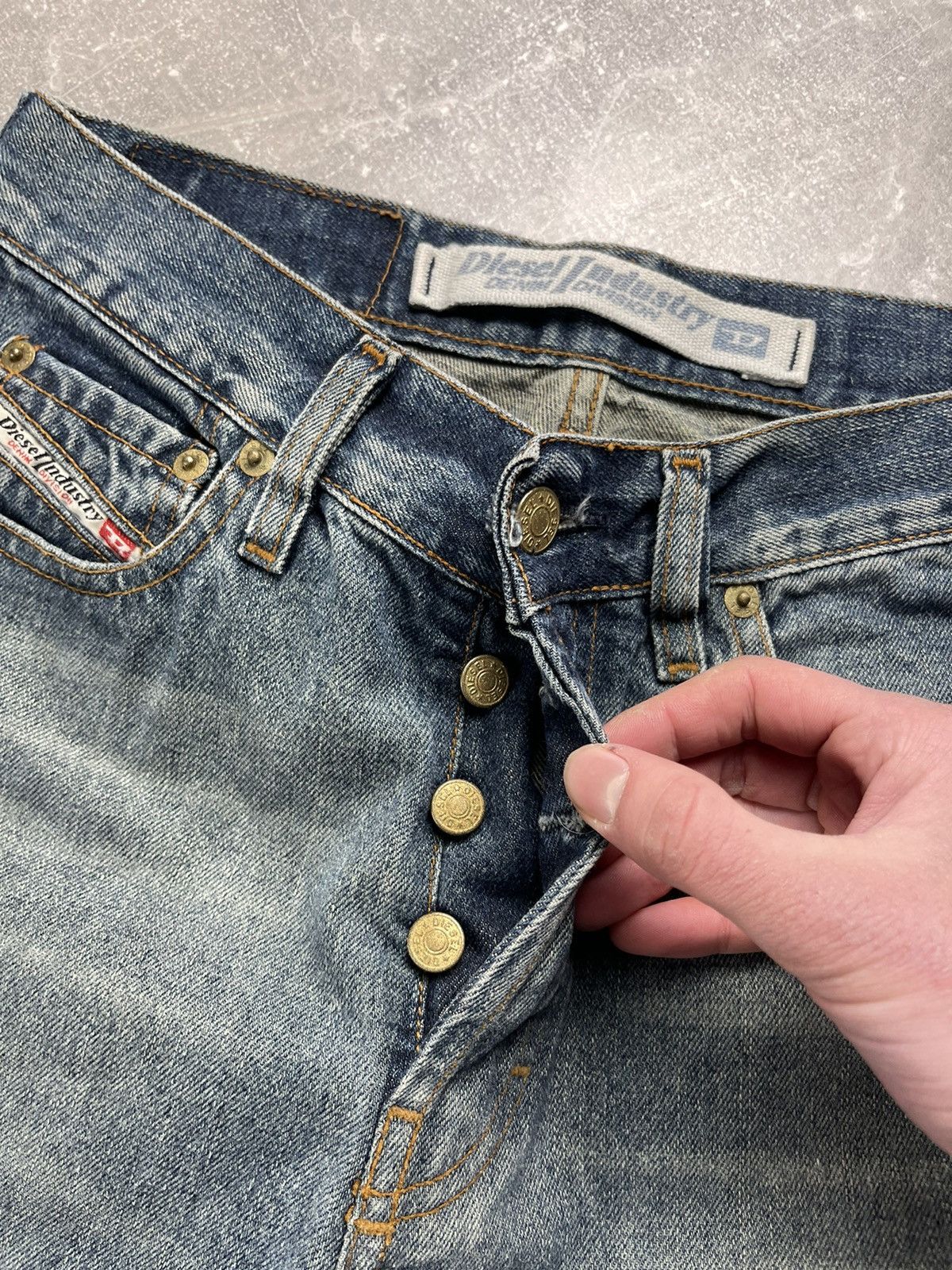 Diesel Diesel Vintage 00s Y2K Industry Straight Denim Jeans Blue Size US 28 / EU 44 - 9 Thumbnail
