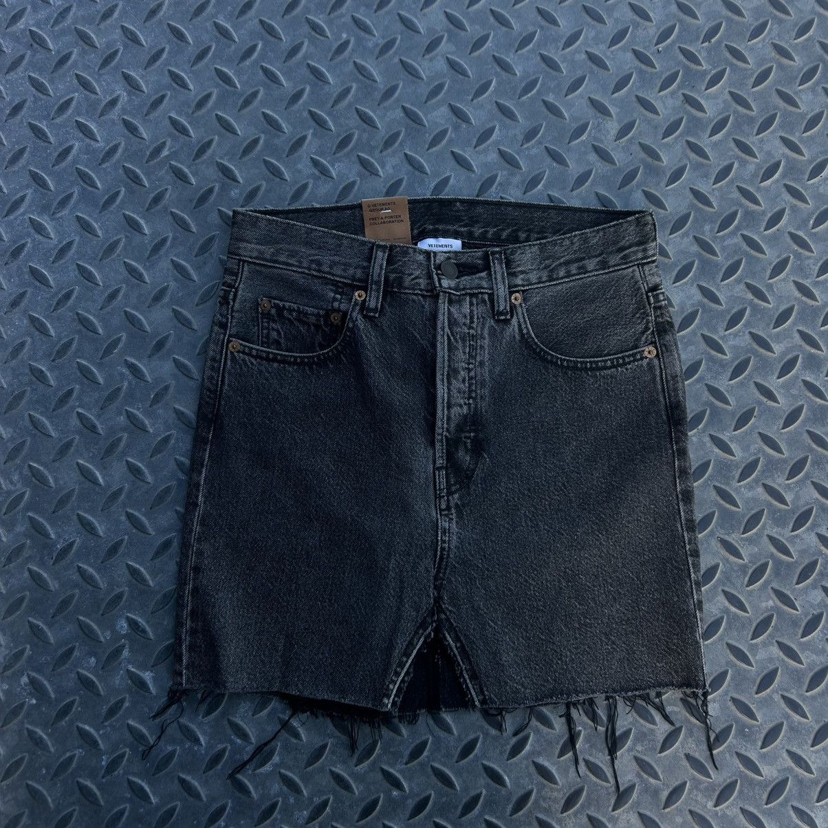 Levi's × Vetements Levi's x Vetements 2018 Size 28" / US 6 / IT 42 - 9 Thumbnail