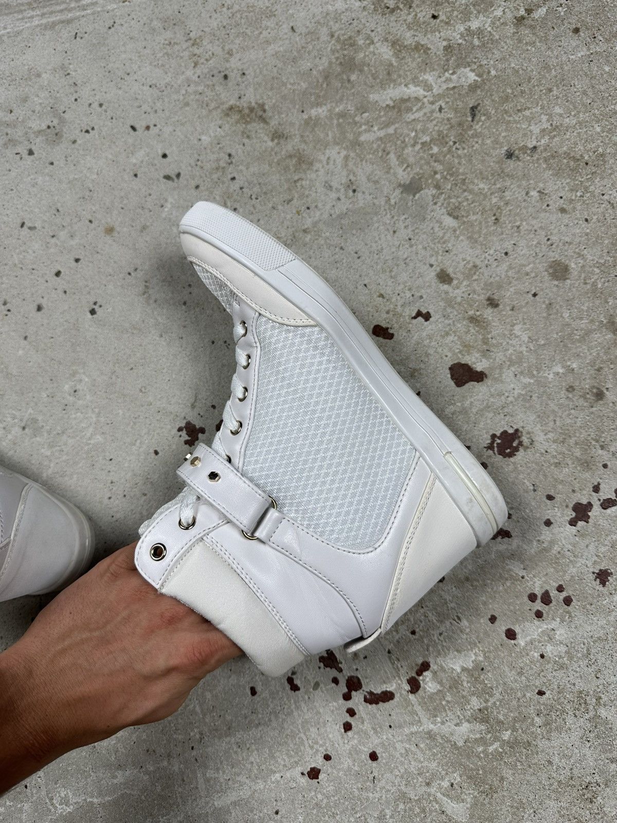 Guess Vintage Y2K Guess White High Top Sneakers Avant Garde suede Size US 9.5 / IT 39.5 - 15 Thumbnail