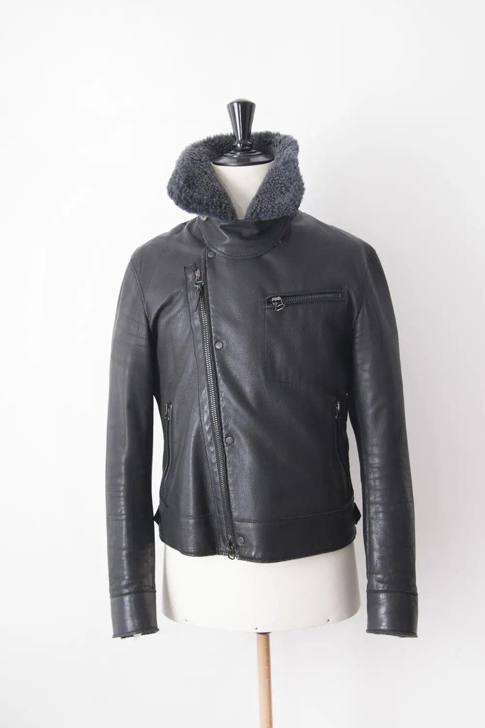 Lanvin Lanvin leather perfecto w military details Size US M / EU 48-50 / 2 - 3 Thumbnail