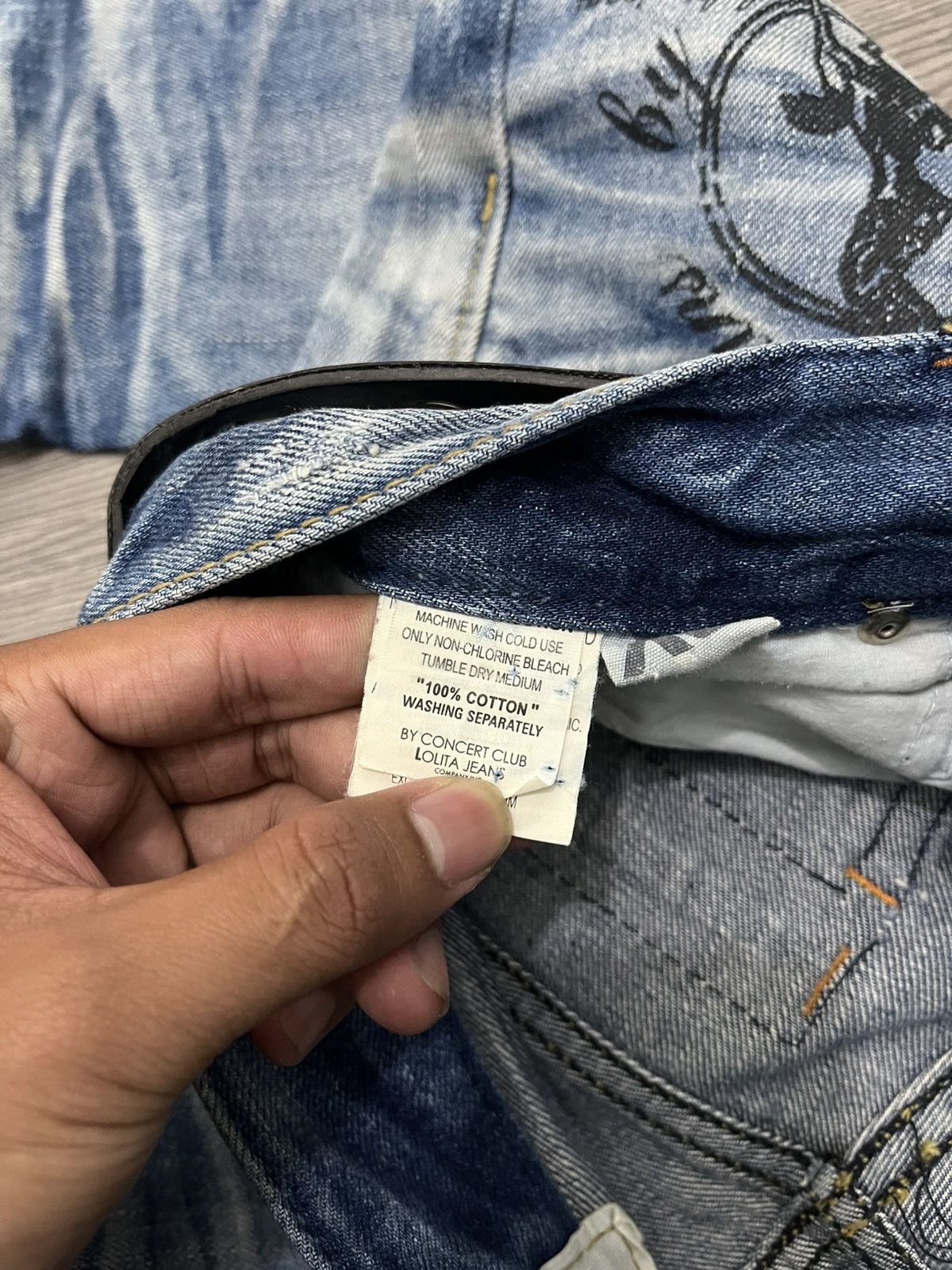 Japanese Brand 🇯🇵Lolita Distressing Jeans🇯🇵 Size US 29 - 10 Thumbnail