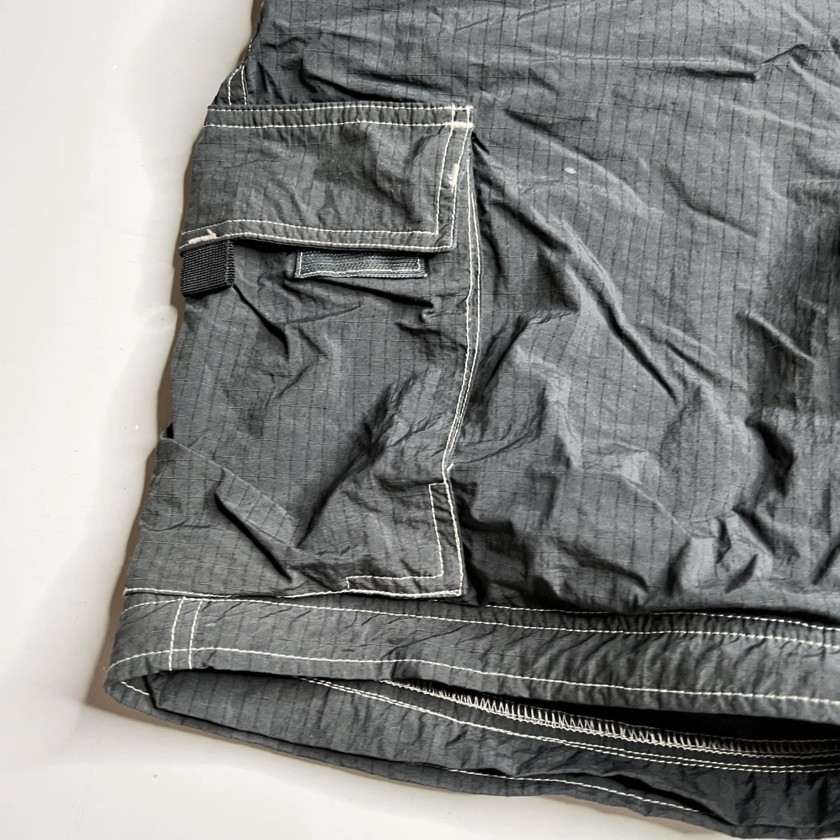 The North Face The North Face Shorts Mens 34 Black Nylon Cargo Ripstop Hiking Outdoor Trail Mens Regular Front Pocket Leather? Size US 34 / EU 50 - 2 Thumbnail