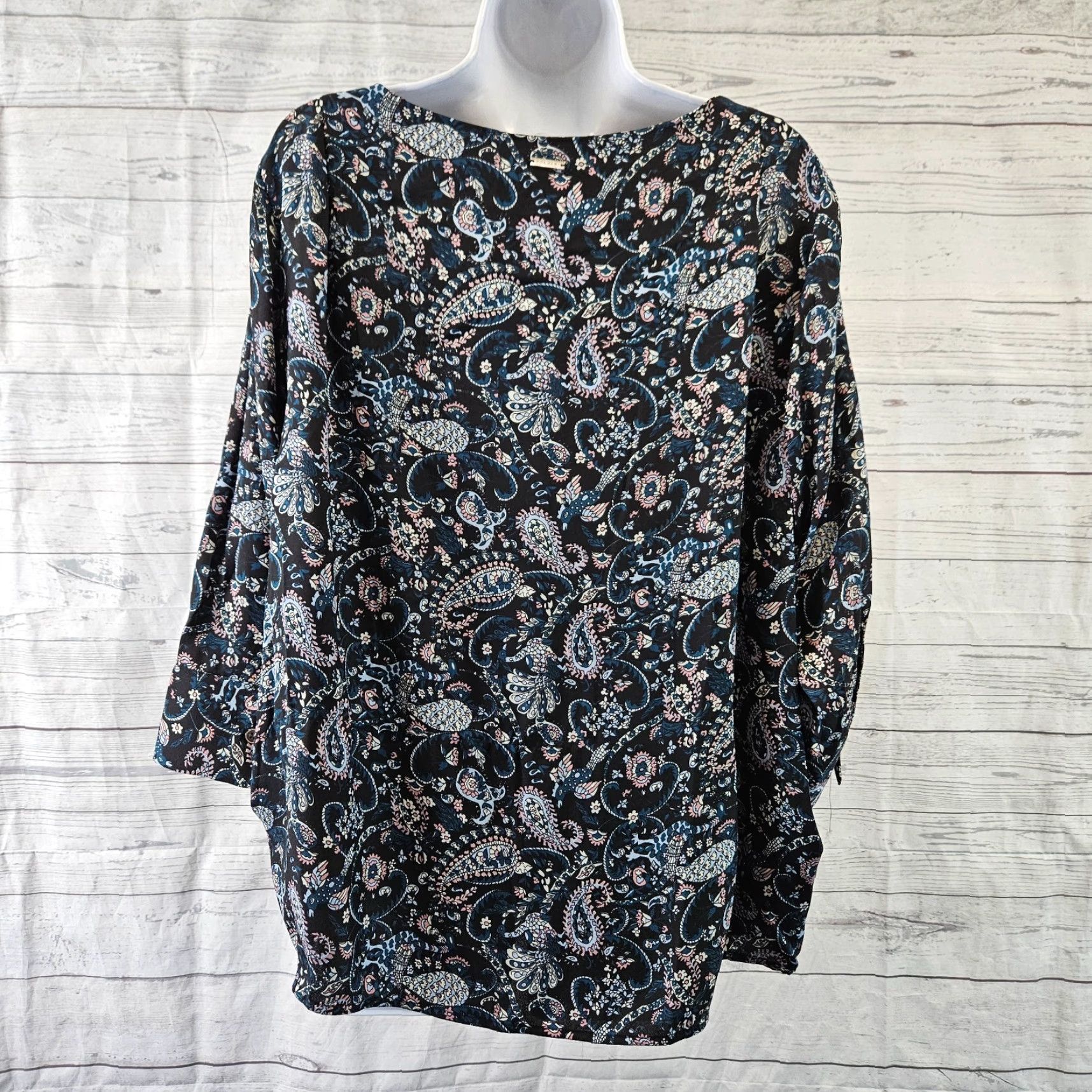 Vintage **T Tahari Women's XL Black Teal 3/4 Sleeve Paisley Blouse** User: T Tahari Women's XL Black Teal 3/4 Sleeve Paisley Blouse Size XL / US 12-14 / IT 48-50 - 4 Thumbnail