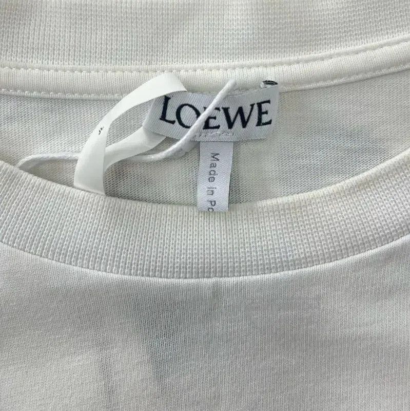 Loewe Loewe White Graphic Tee for Women . Size M / US 6-8 / IT 42-44 - 3 Thumbnail