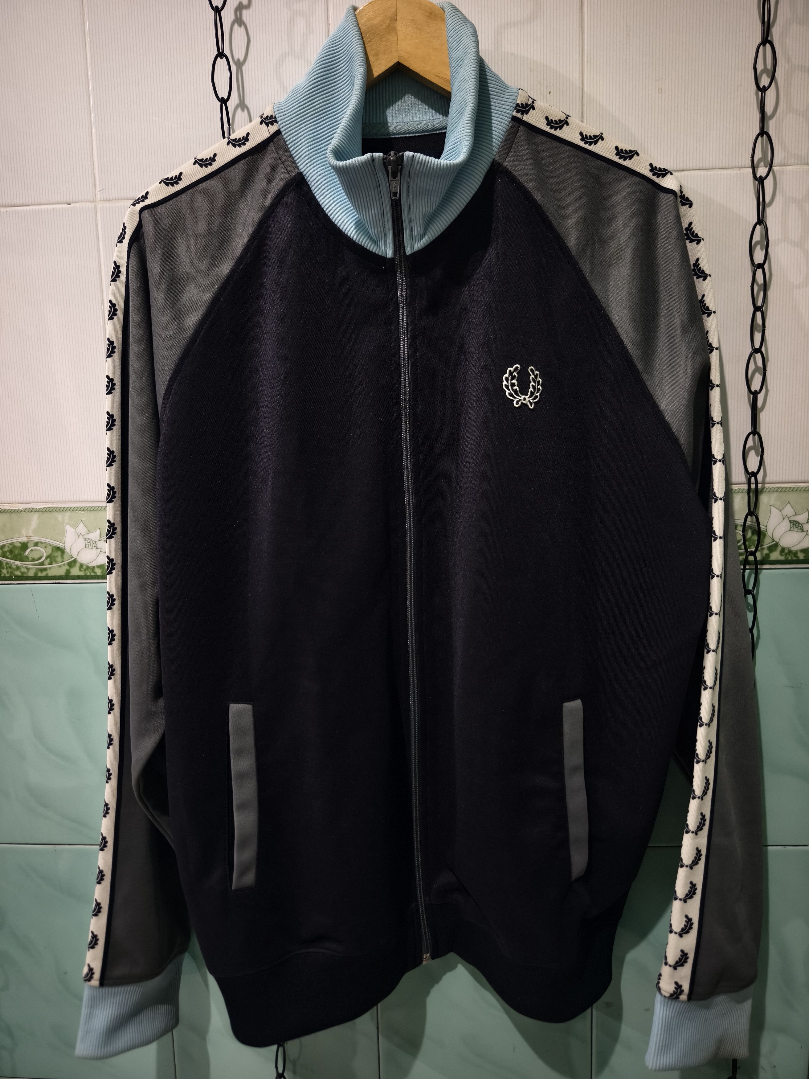 Fred Perry Tracktop fred perry j6231/608/02090/313 Size US XL / EU 56 / 4 - 1 Thumbnail