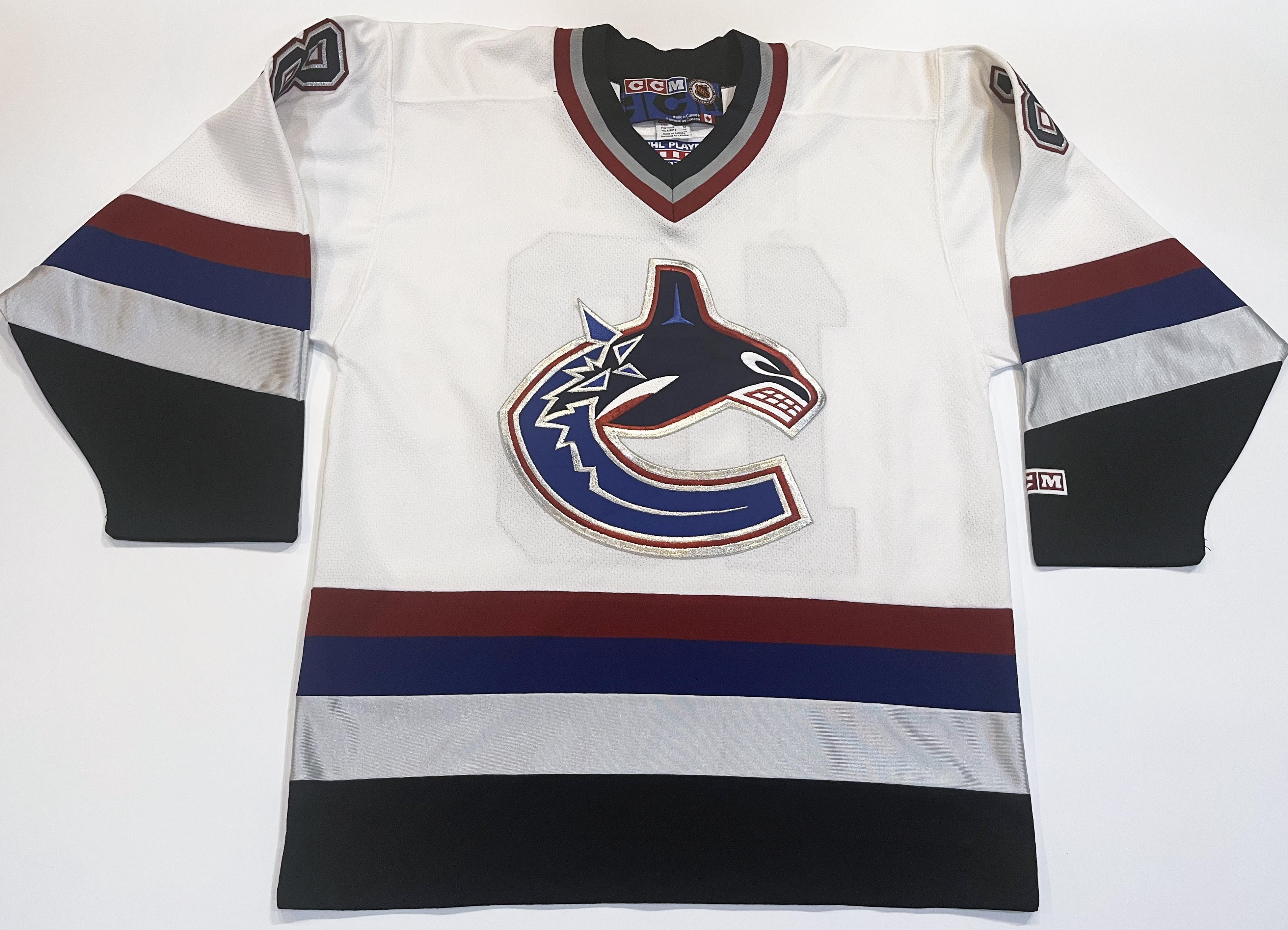 Ccm × NHL CCM Vancouver Canucks STEVE KARIYA #18 NHL Hockey Jersey Size US M / EU 48-50 / 2 - 2 Thumbnail