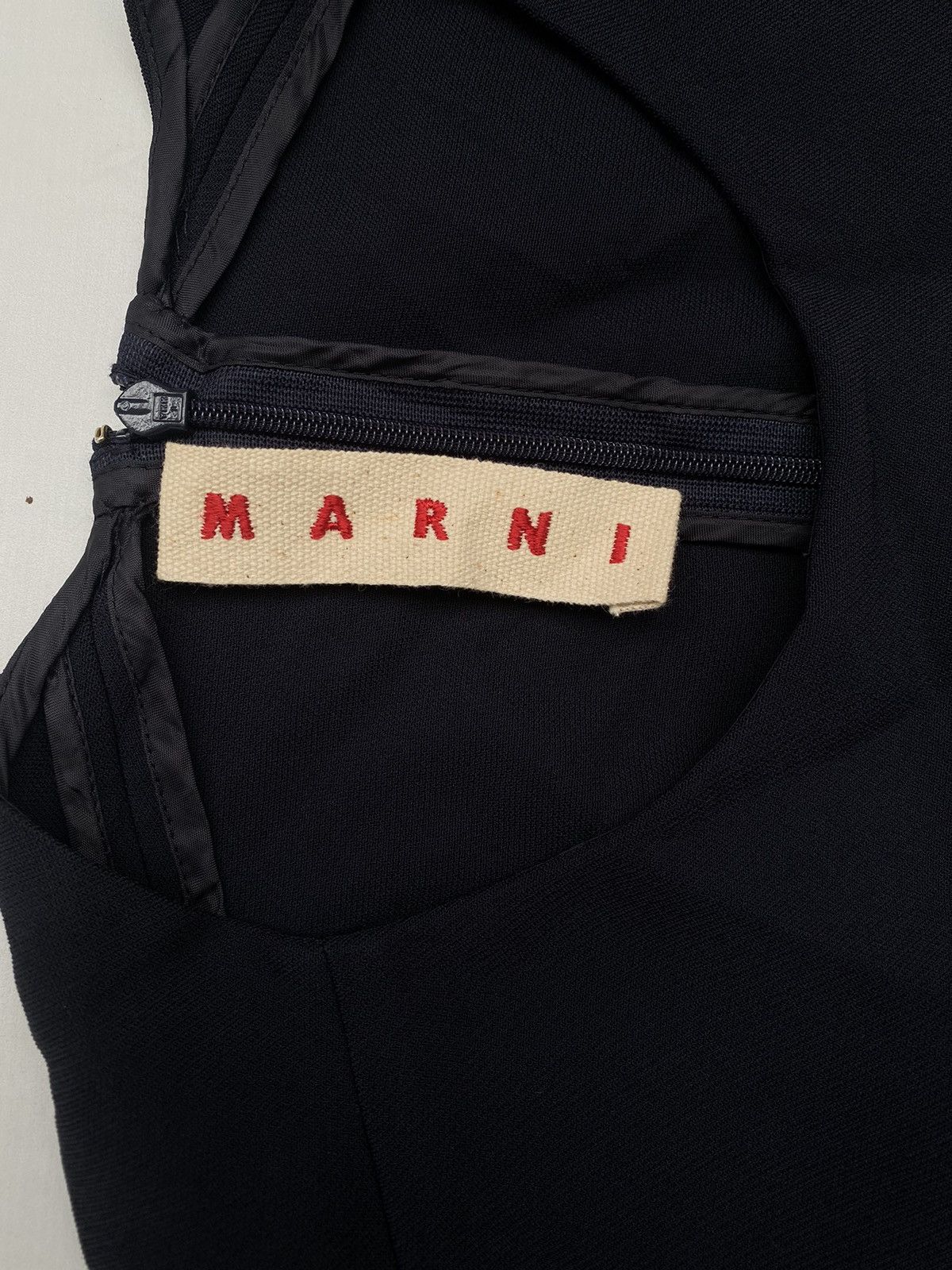 Marni Vintage Marni Black Structural Blouse Size S / US 4 / IT 40 - 4 Thumbnail