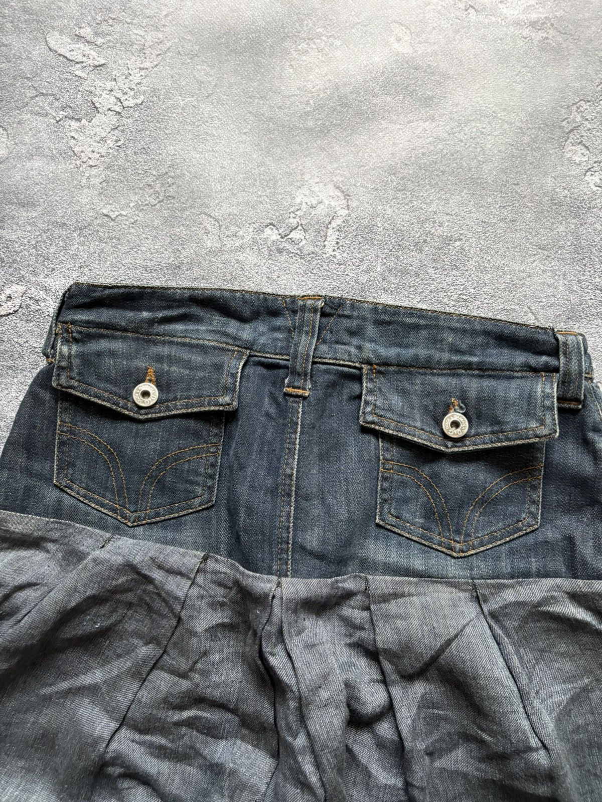 Dolce & Gabbana Vintage Dolce & Gabbana Y2K Denim Pleated Skirt Size 38 Size 26" / US 2 / IT 38 - 7 Thumbnail