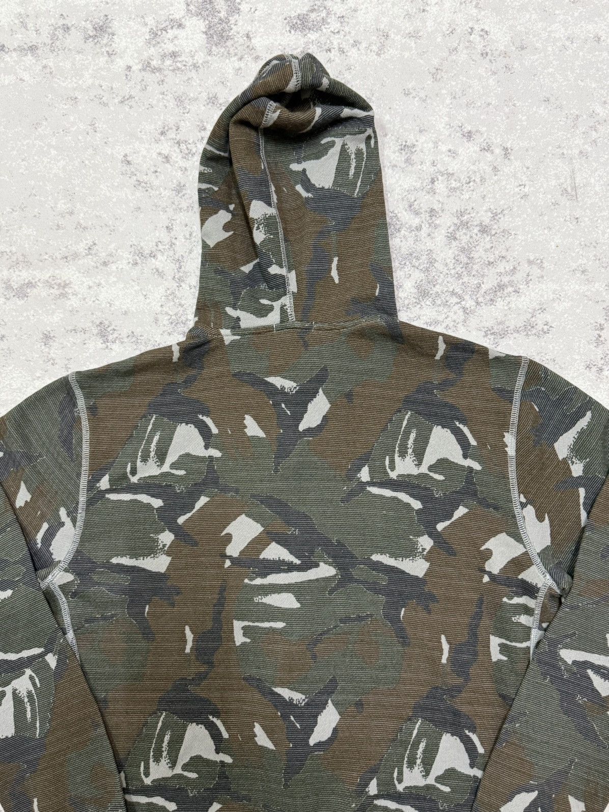 Uniqlo Uniqlo Camo Paternz Zip Up Sweater Hoodie Size US M / EU 48-50 / 2 - 4 Thumbnail