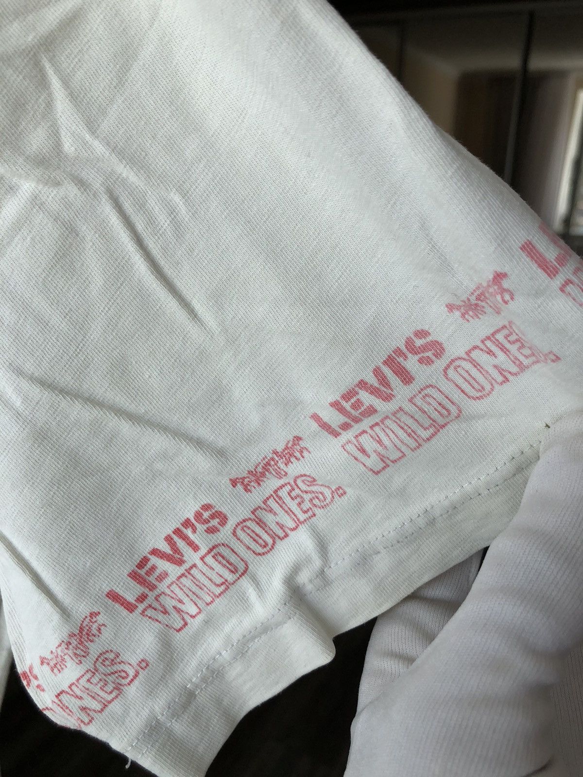 Levi's × Vintage Vintage Levi’s made in Hong Kong tee t-shirt Size US L / EU 52-54 / 3 - 8 Thumbnail