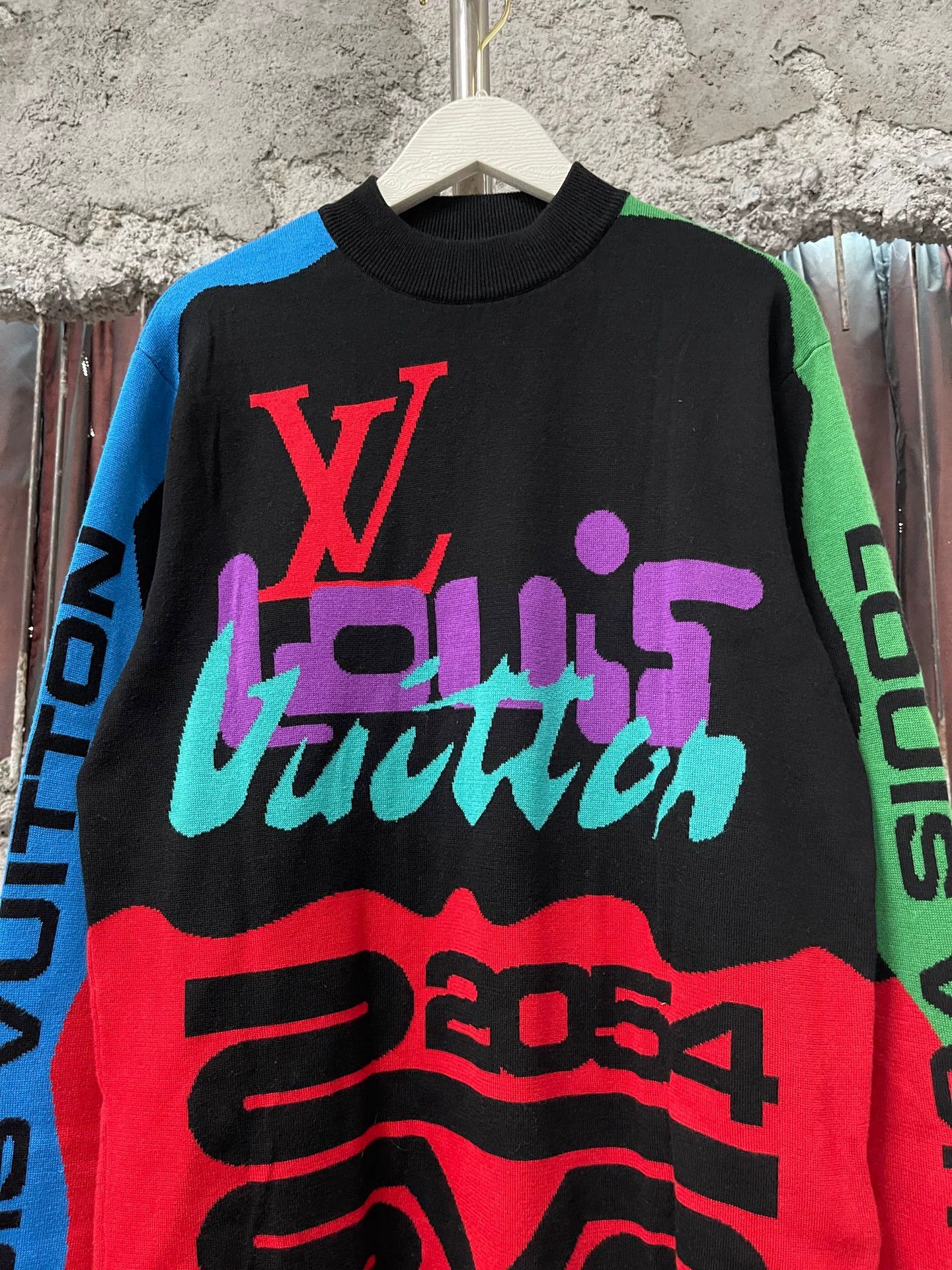 Louis Vuitton LV Sweater XS 99 New tags removed Size US XS / EU 42 / 0 - 3 Thumbnail