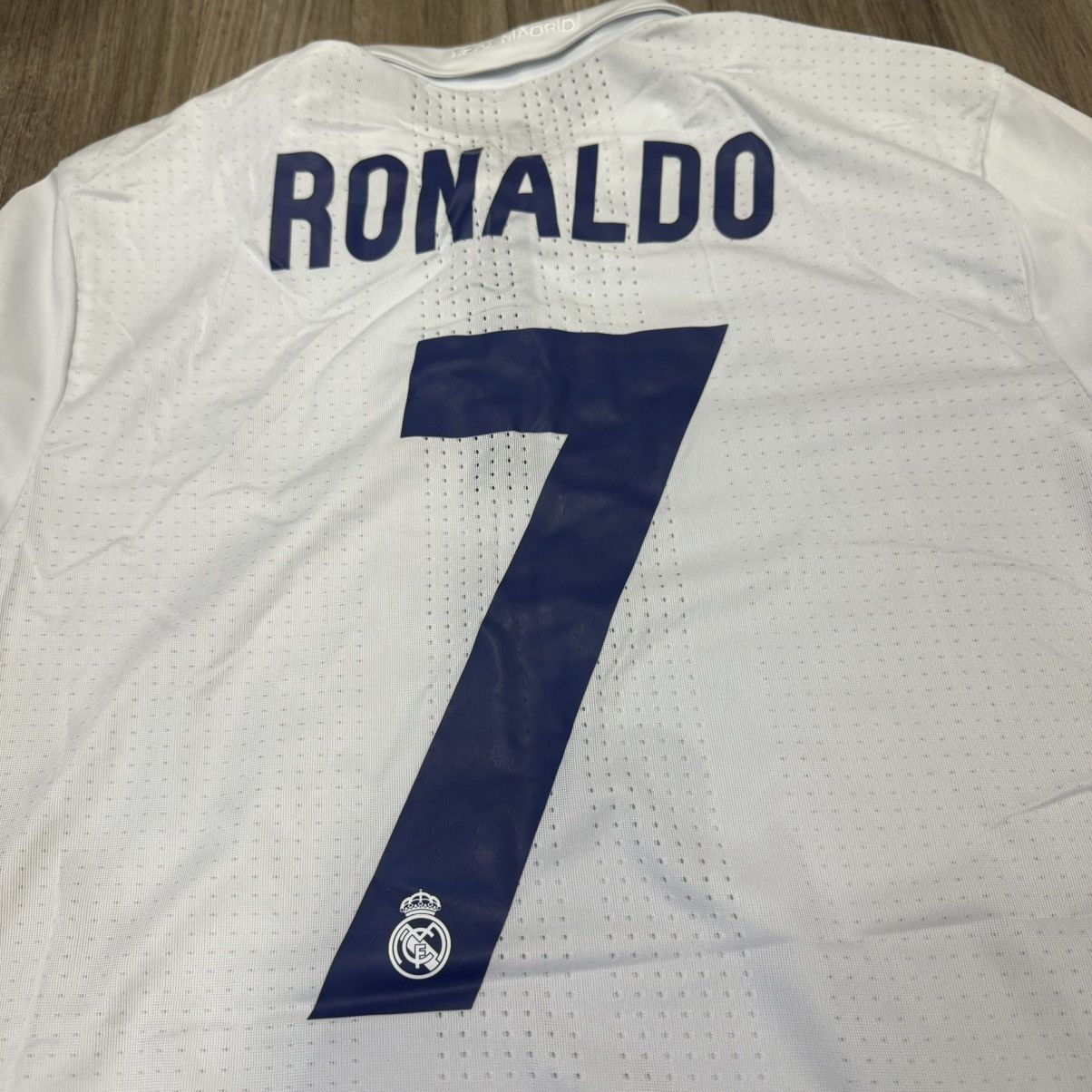 Adidas Real madrid 16/17 player issue home shirt #7 Ronaldo Size US L / EU 52-54 / 3 - 6 Thumbnail