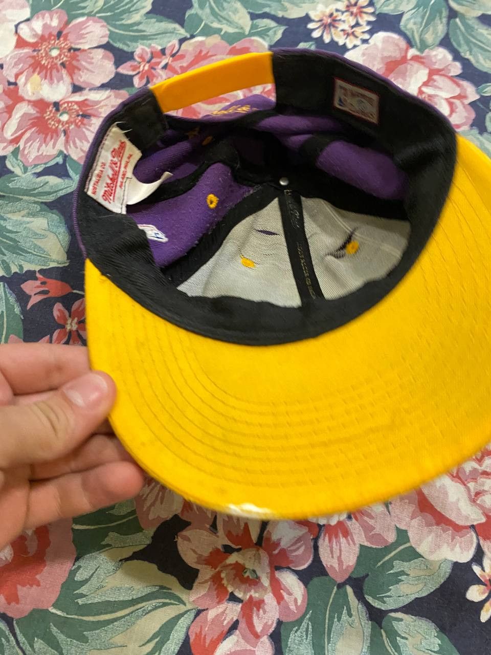 Mitchell & Ness Hats Vintage Mitchell & Ness big logo Lakers Cap Y2K Size ONE SIZE - 12 Thumbnail