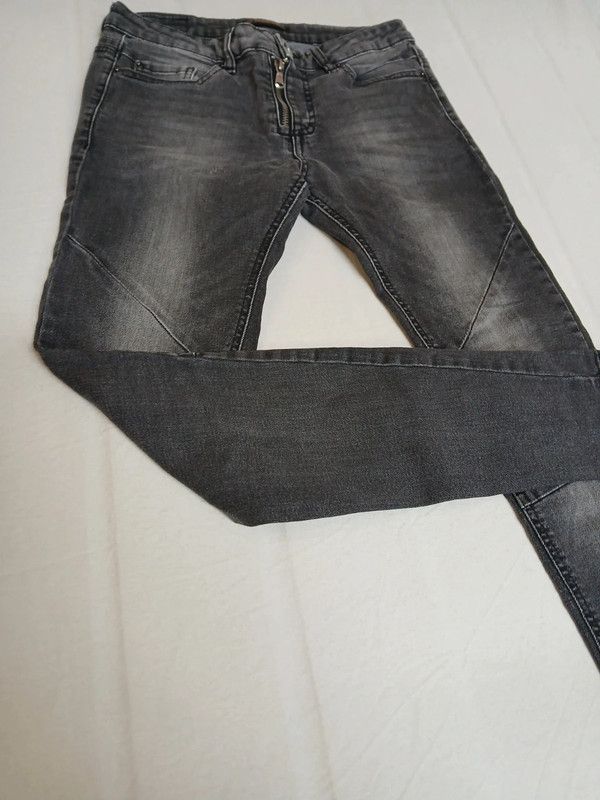 Pull & Bear Jeans donna Pull & Bear - taglia 35 eu / XXS Size 26" / US 2 / IT 38 - 2 Thumbnail