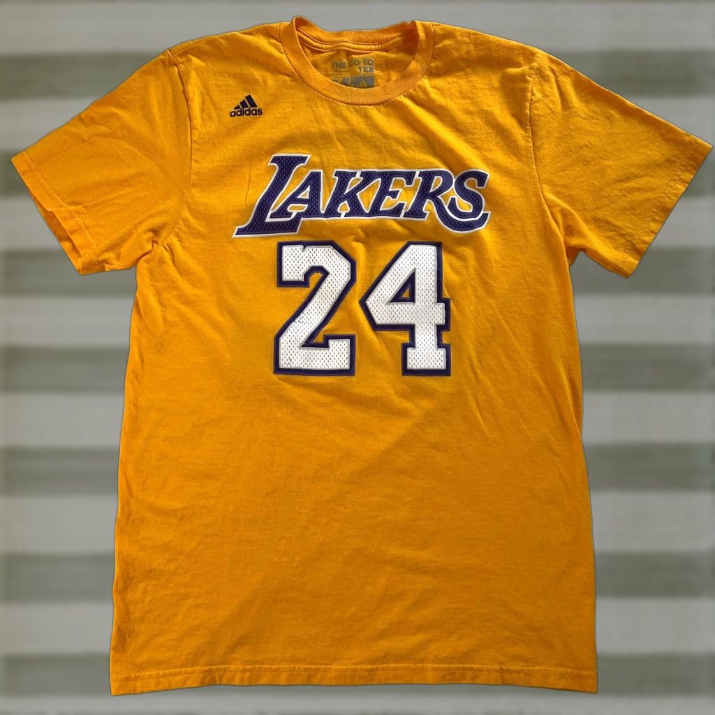 Adidas VINTAGE Adidas LA Lakers Kobe Bryant #24 T-Shirt Mens M Yellow 100% Cotton Short Sleeve Crew Neck Double-Sided Sports Basketball Go-To Tee Size US M / EU 48-50 / 2 - 1 Thumbnail