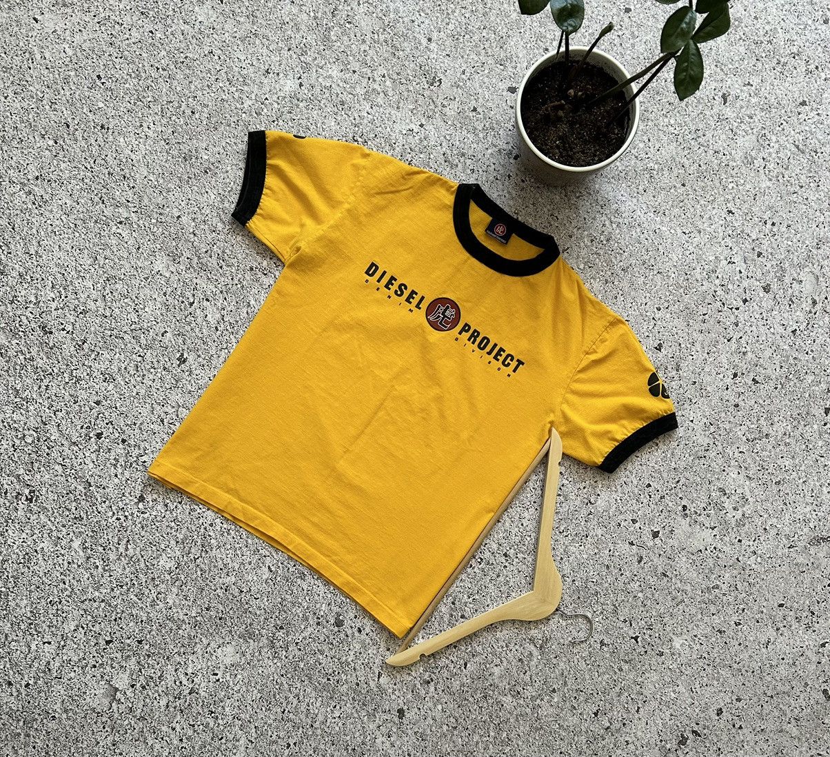 Diesel × Japanese Brand Vintage 90s Diesel Denim Division t-shirt retro rare Y2K Size US L / EU 52-54 / 3 - 1 Thumbnail