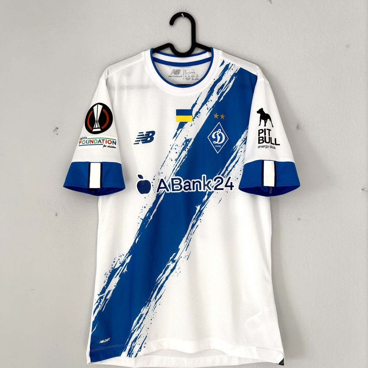 New Balance 2022 2023 Dynamo Kyiv Ukraine Poland Kedziora Soccer Jersey Size US L / EU 52-54 / 3 - 2 Thumbnail