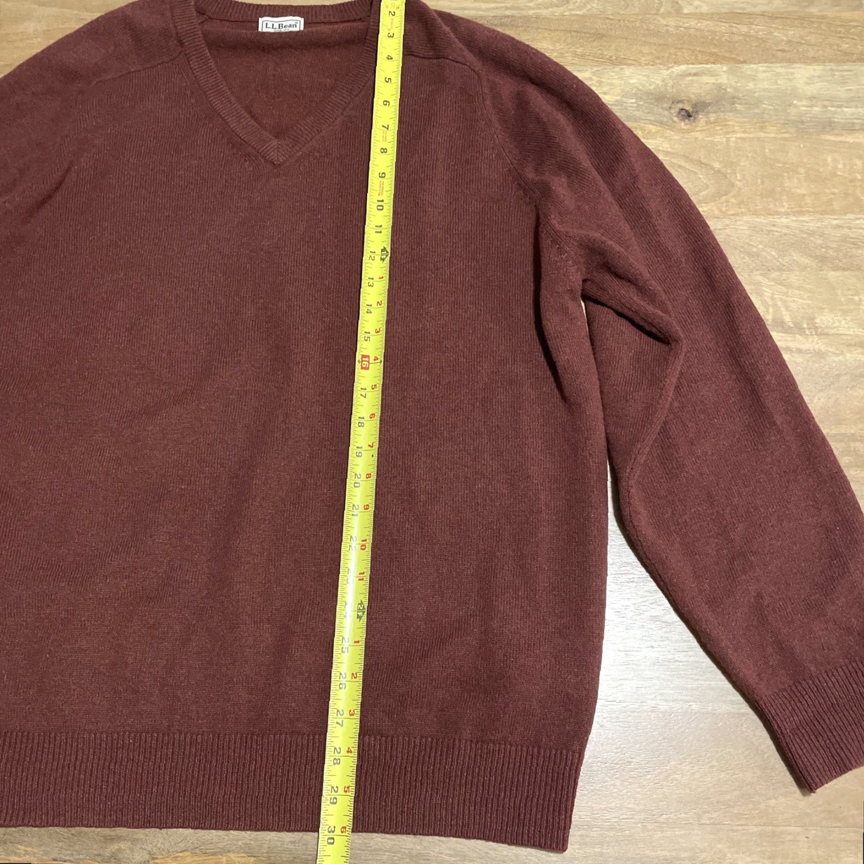 Vintage VINTAGE L.L. Bean Sweater Mens XL V-Neck Pullover Long Sleeve Auburn 100% Lambswool Knit Wool Size US XL / EU 56 / 4 - 4 Thumbnail