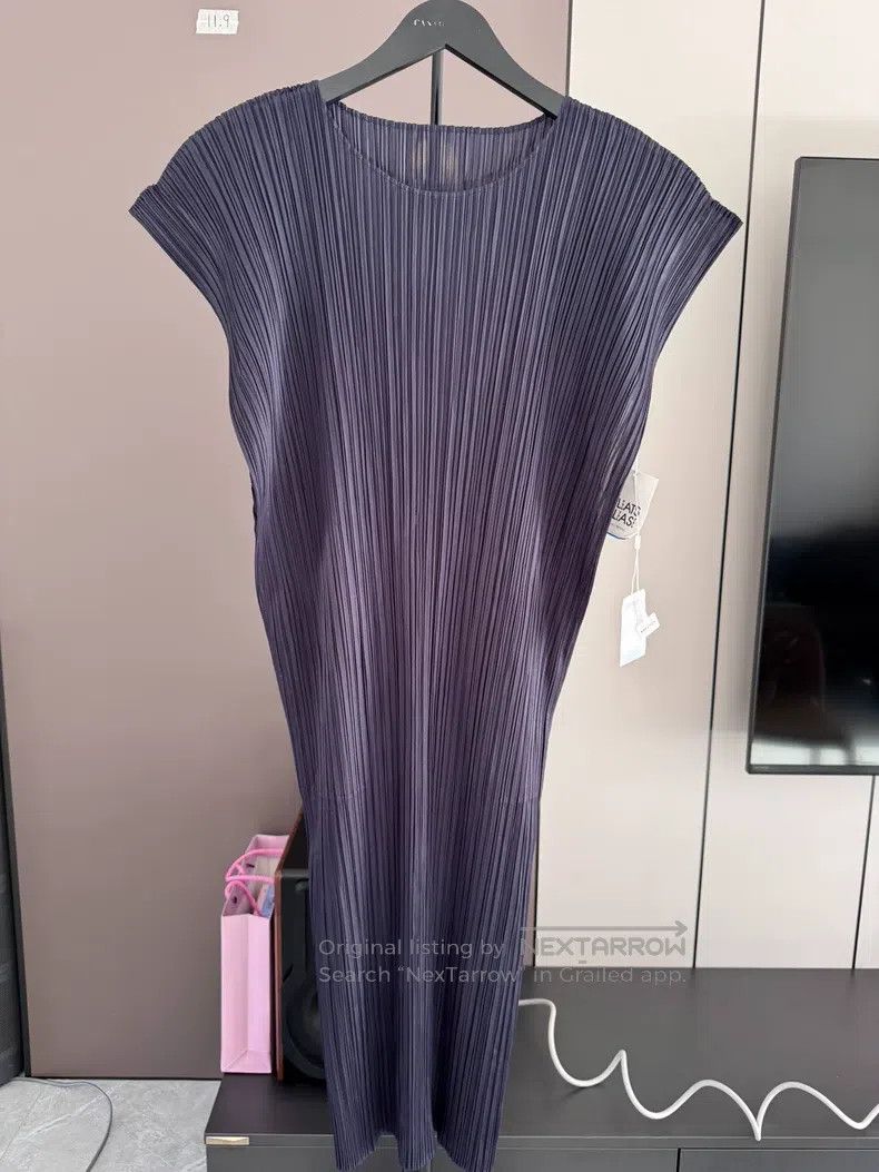Issey Miyake Issey Miyake Dark Blue Kelp-style Sleeveless Dress Size S / US 4 / IT 40 - 1 Thumbnail
