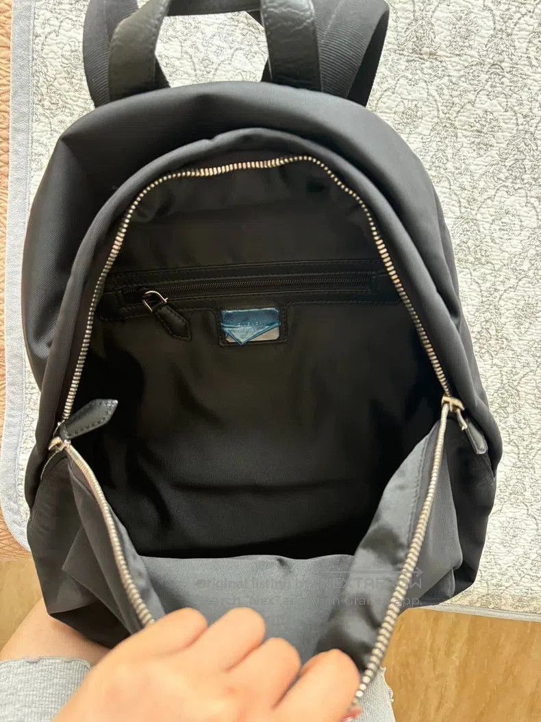 Givenchy Givenchy Shark Classic Men's Backpack . Size ONE SIZE - 7 Thumbnail