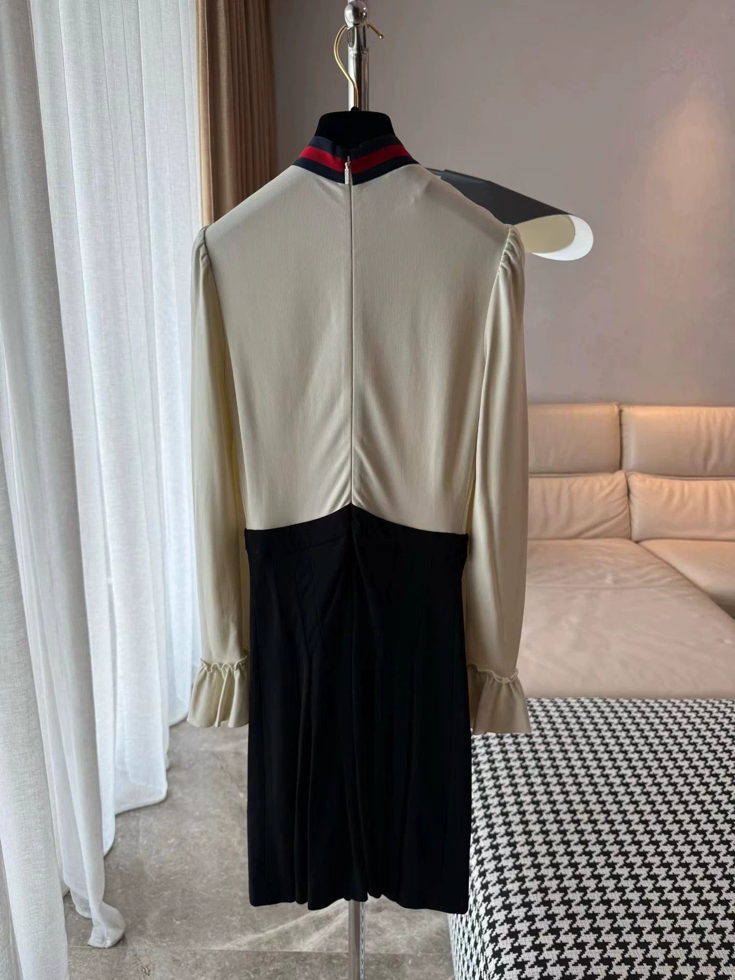 Gucci Gucci Bow High Waist Elastic XS Liu Yifei Dress Size XS / US 0-2 / IT 36-38 - 5 Thumbnail