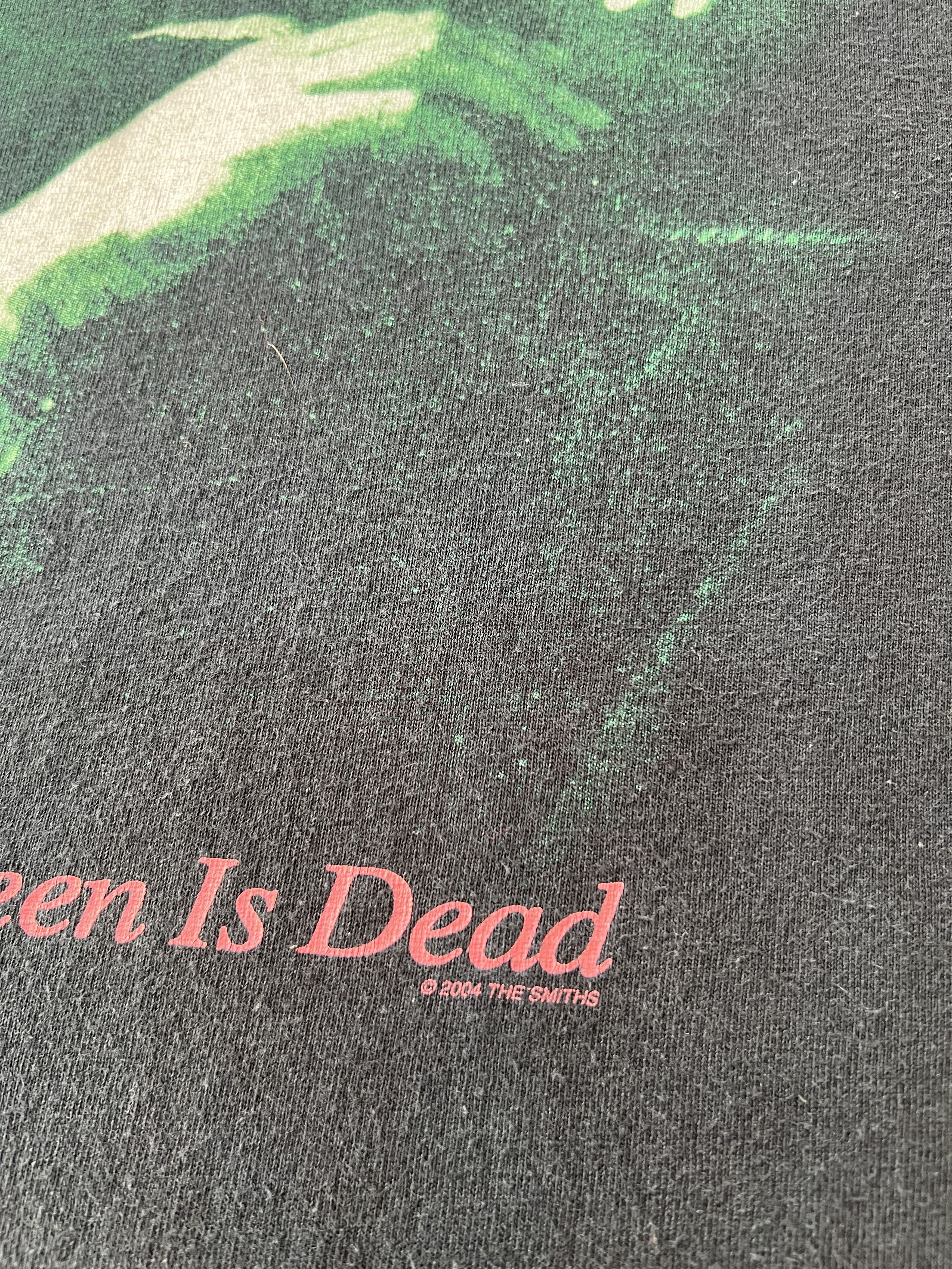 Band Tees Vintage 2004 The Smiths The Queen is Dead Black T-shirt Size US S / EU 44-46 / 1 - 5 Thumbnail