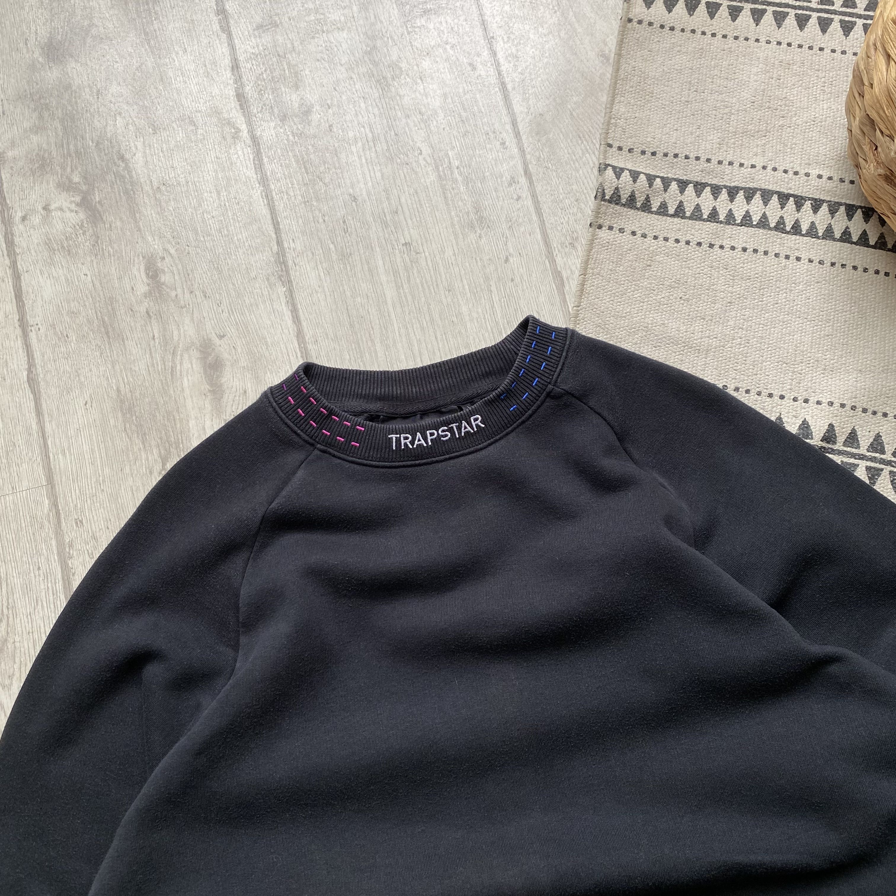 Trapstar London 👟 Faded Trapsrar Boxy Sweatshirt Neck Logo London Cortiez Size US M / EU 48-50 / 2 - 2 Thumbnail