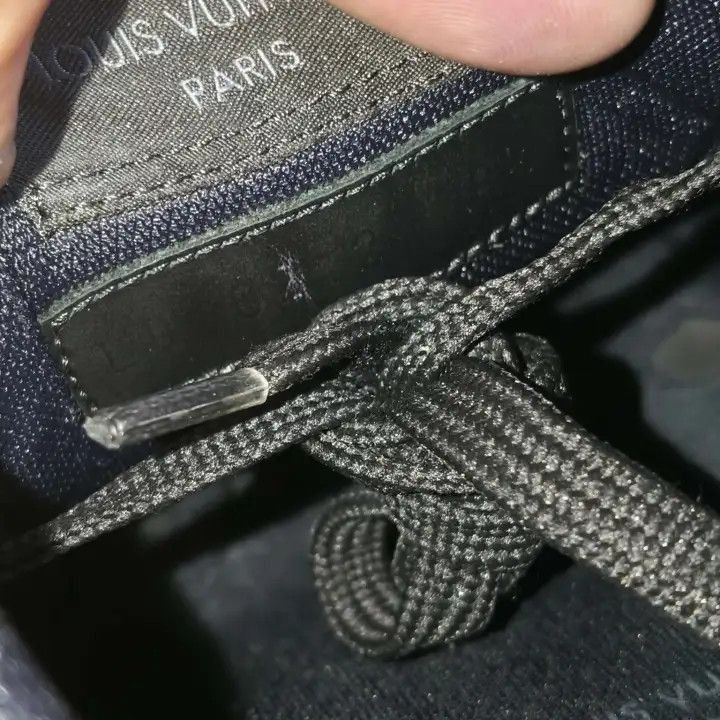 Louis Vuitton Louis Vuitton Trainer Sneakers in Black -2508 Size US 9.5 / EU 42-43 - 3 Thumbnail