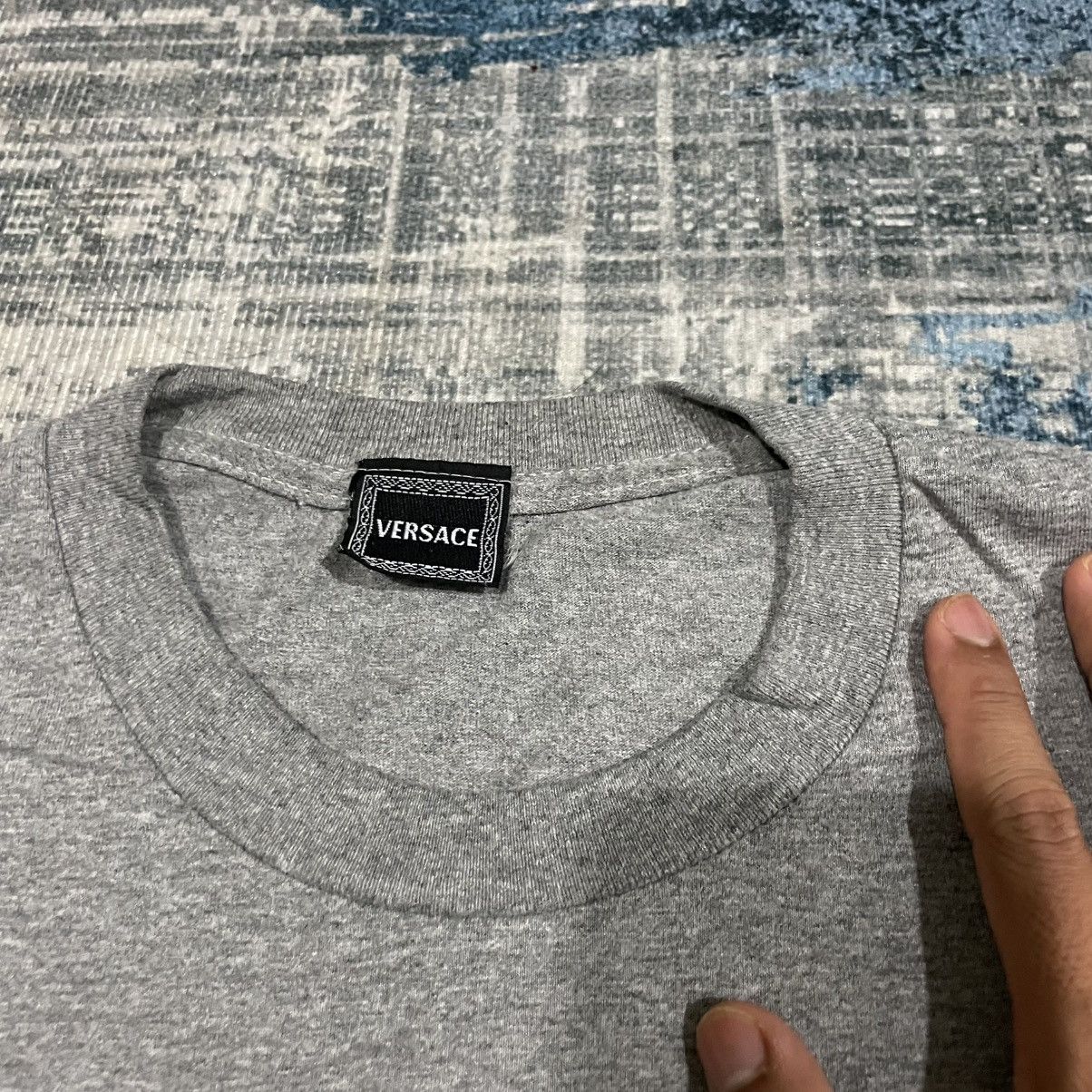 Versace Versace T-shirt Grey With Linear Logo Print Size US M / EU 48-50 / 2 - 3 Thumbnail