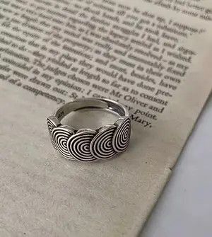 Vintage Abstract Spiral Circle Silver Modern Punk Art Psychedelic Size ONE SIZE - 1 Thumbnail