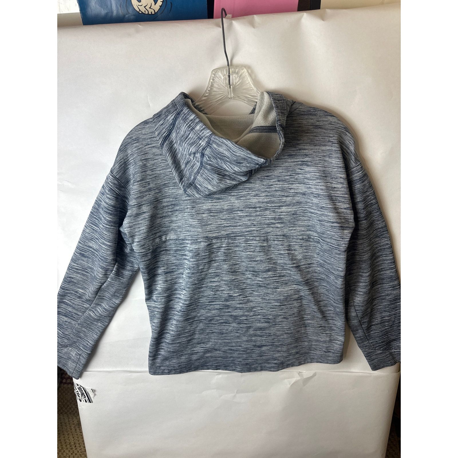 Nike Nike Sweatshirt Boys XL Gray Dri Fit Pullover Hoodie Size US 32 / EU 48 - 6 Thumbnail