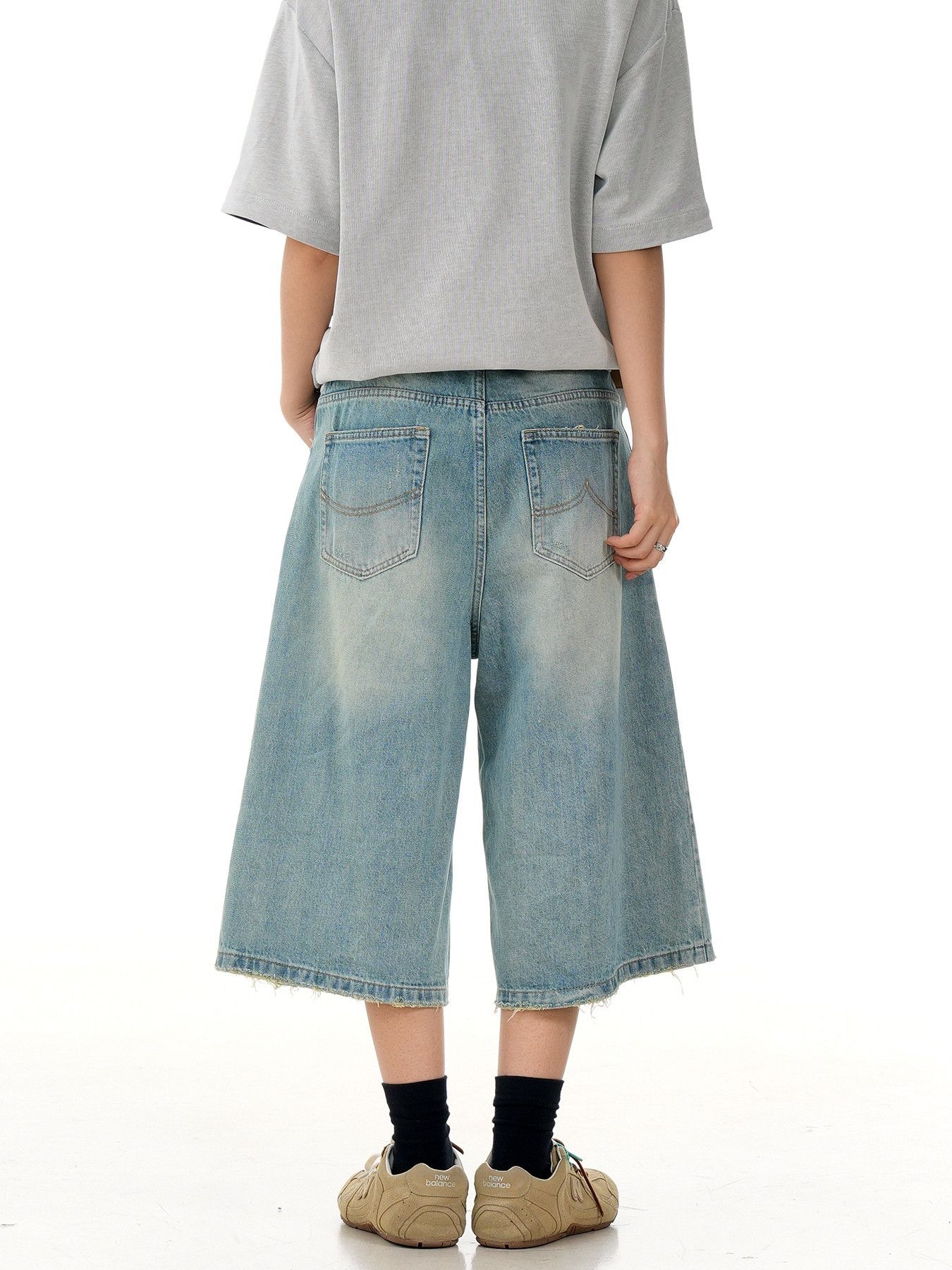 Vintage Men's Loose Straight Wide-Cut Curved-Seam Denim Shorts Size US 32 / EU 48 - 4 Thumbnail