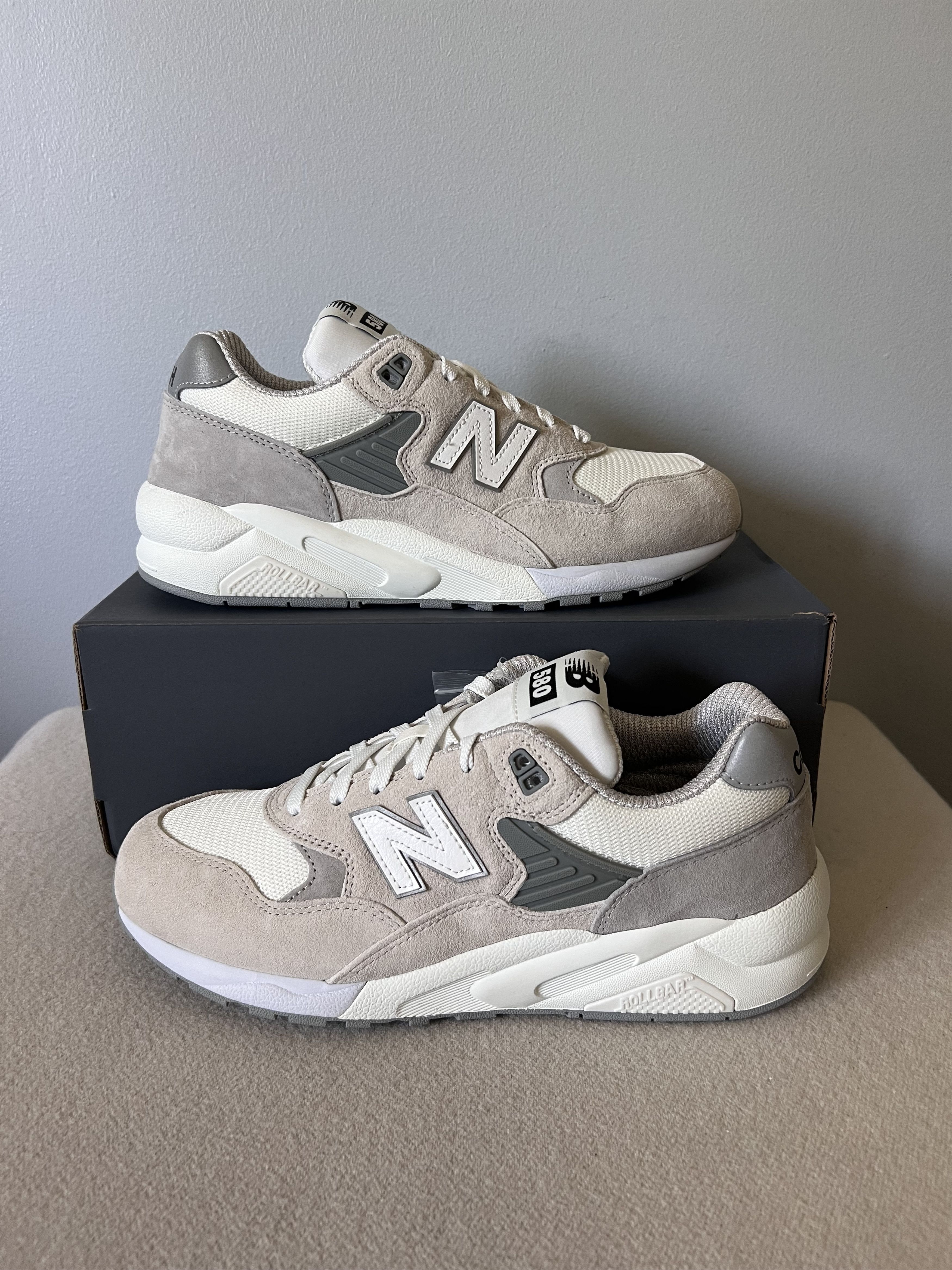Comme des Garcons × New Balance Comme des Garcons New Balance 580 Sneakers in White Size US 10 / EU 43 - 2 Thumbnail