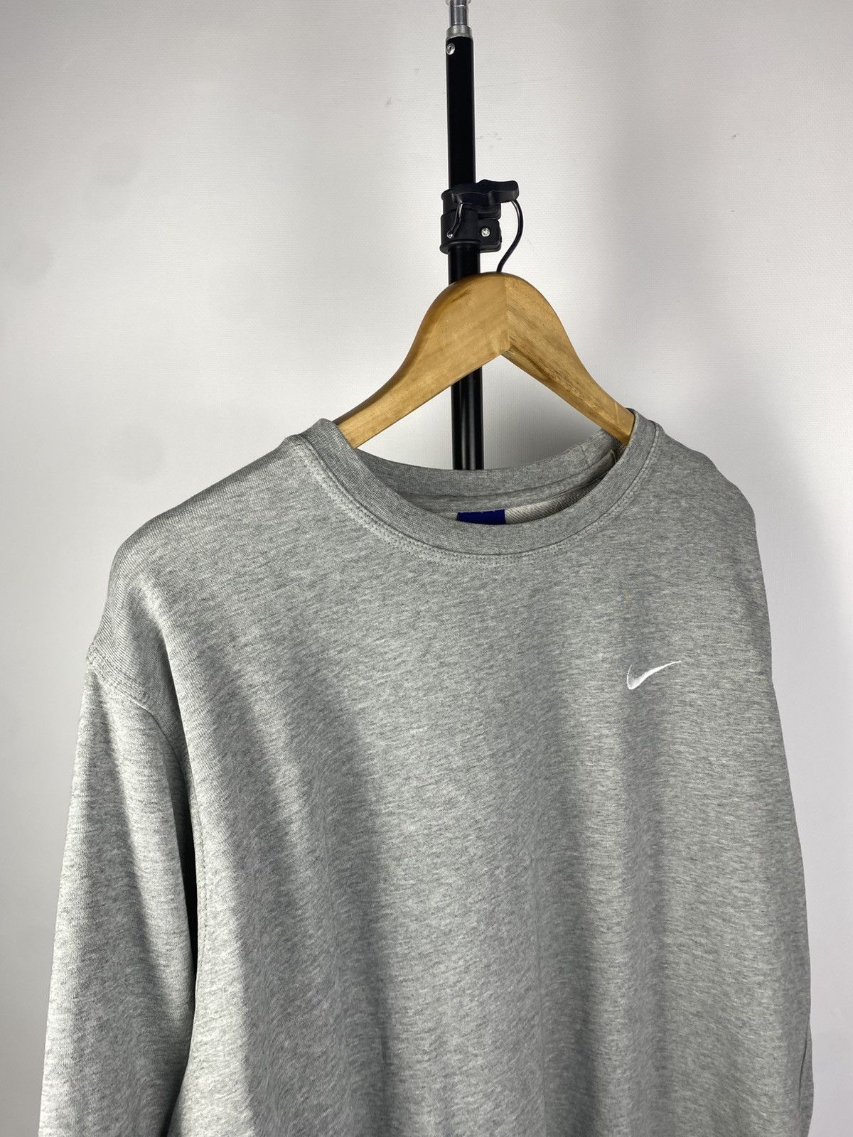 Nike × Vintage Vintage Nike Mini Swoosh Embroidery Logo Sweatshirt Size US XL / EU 56 / 4 - 3 Thumbnail