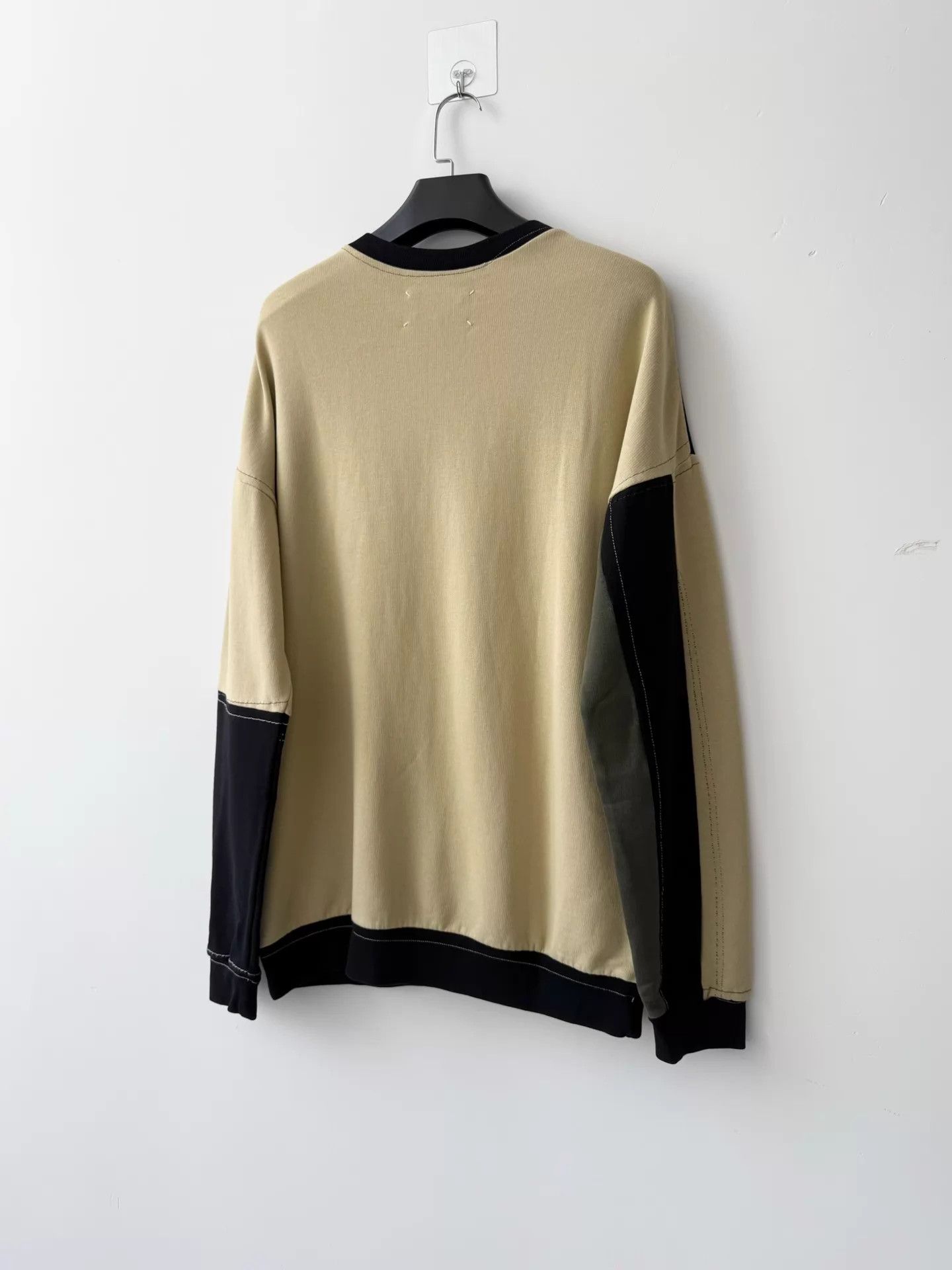 Maison Margiela Maison Margiela A/W17 Color Blocked Oversized Sweatshirt Size US S / EU 44-46 / 1 - 4 Thumbnail
