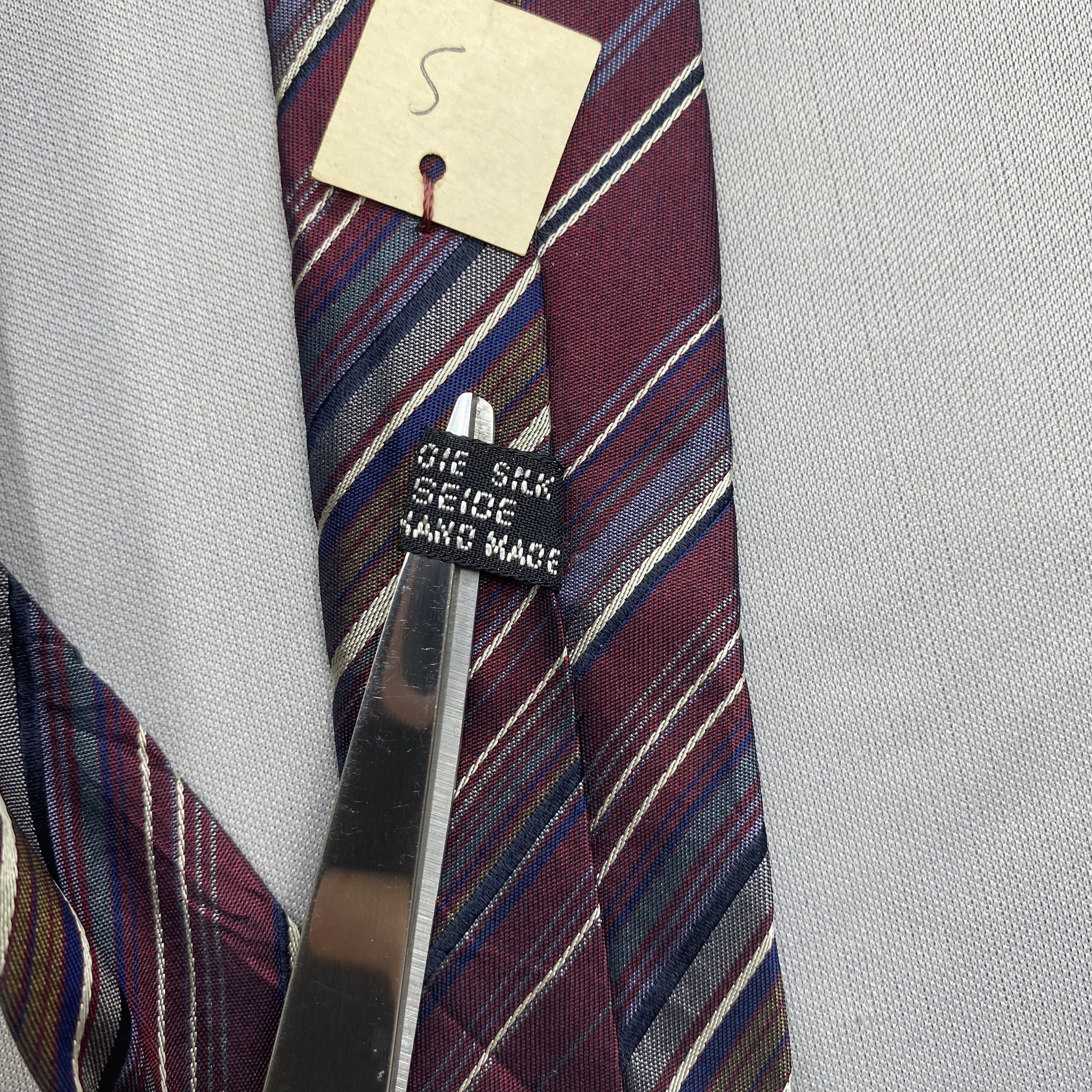 Japanese Brand Vintage Christian Dior SILK Necktie Cravate Pure Silk Size ONE SIZE - 9 Thumbnail