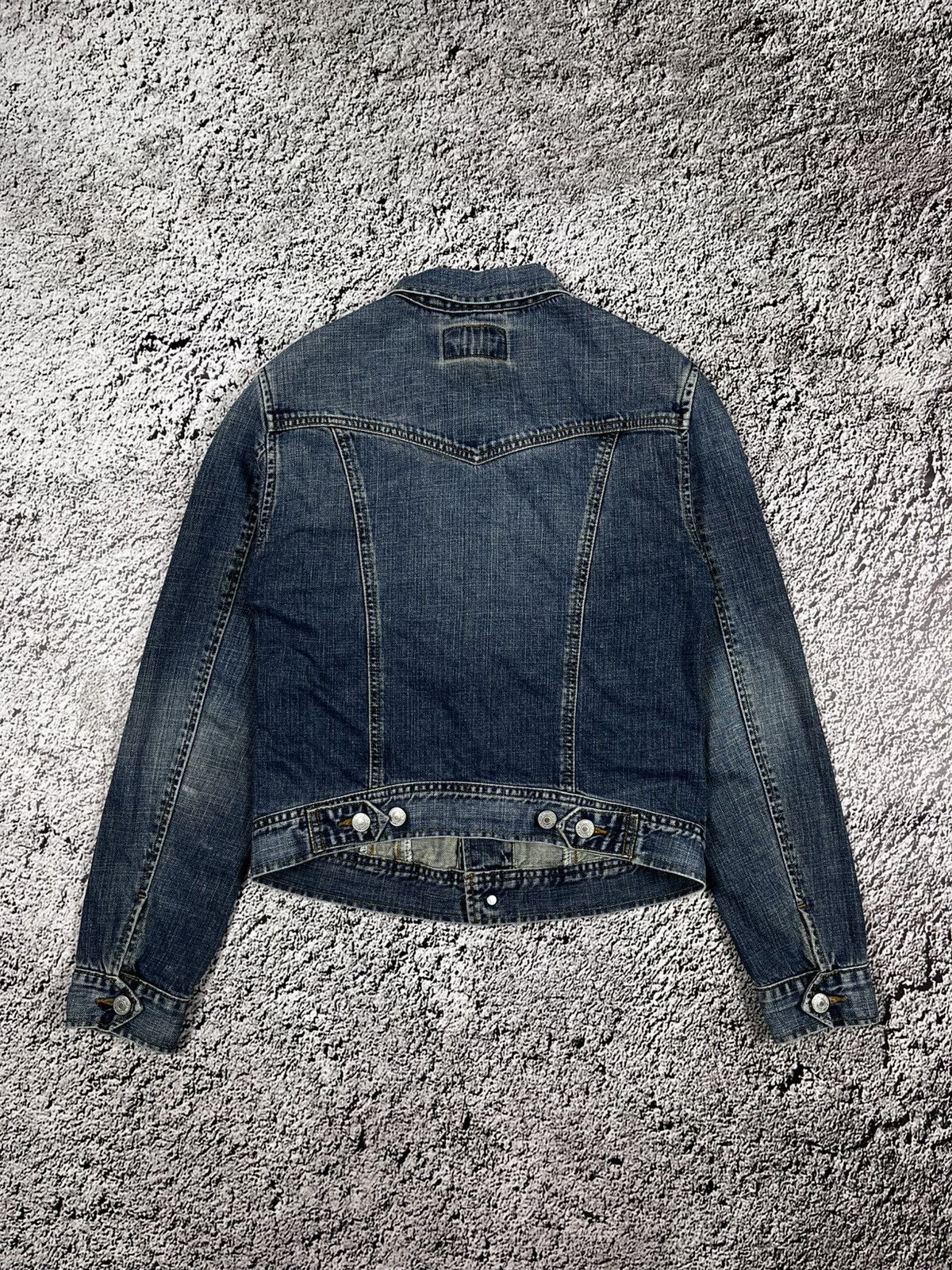 Levi's Vintage Y2K Levi’s denim jacket streetwear grunge size S Size S / US 4 / IT 40 - 6 Thumbnail