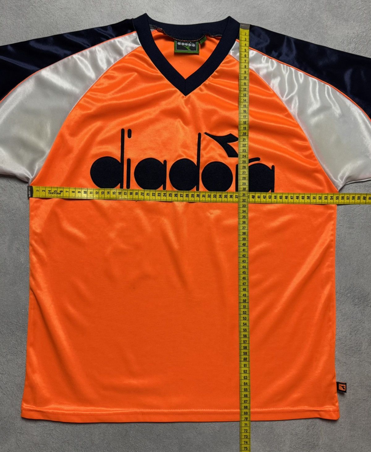 Diadora 1990s Vintage Diadora Football Shirt Soccer Jersey Big Logo Size US S / EU 44-46 / 1 - 19 Thumbnail