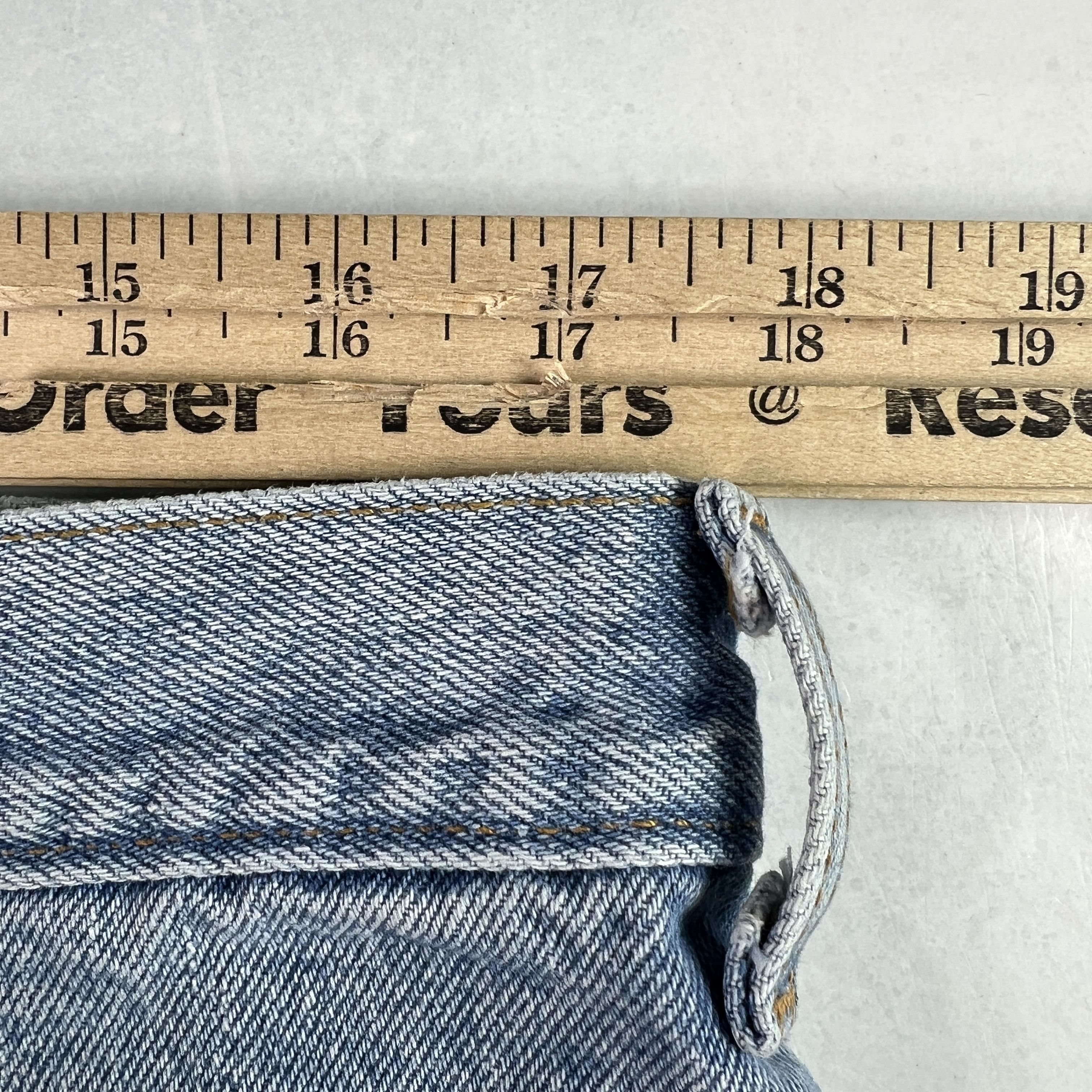 Levi's Y2K Levi's Jeans Short 560 Loose Blue Cut Off Denim Jorts Size US 35 - 20 Thumbnail