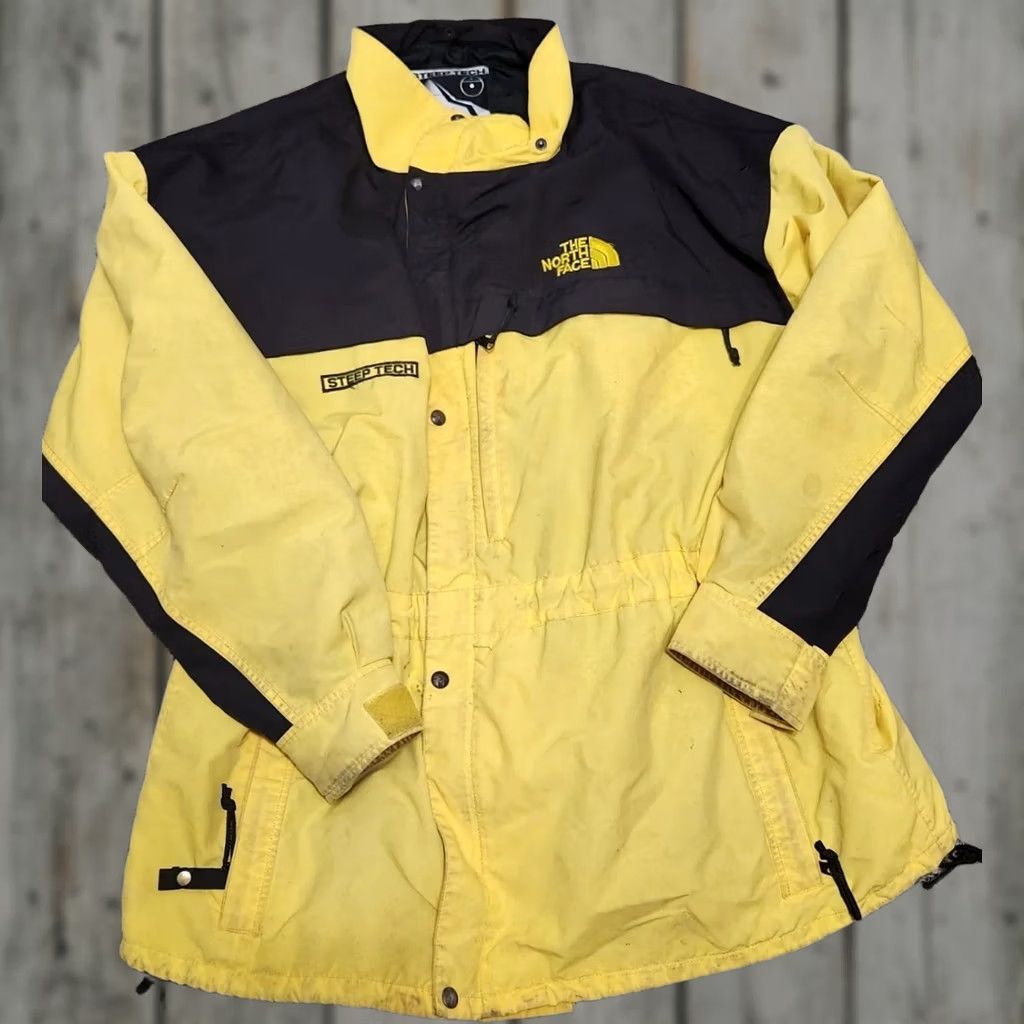 The North Face VINTAGE The North Face Parka Jacket XL Men 90s Black Yellow Nylon Skiing coat Size US XL / EU 56 / 4 - 1 Thumbnail