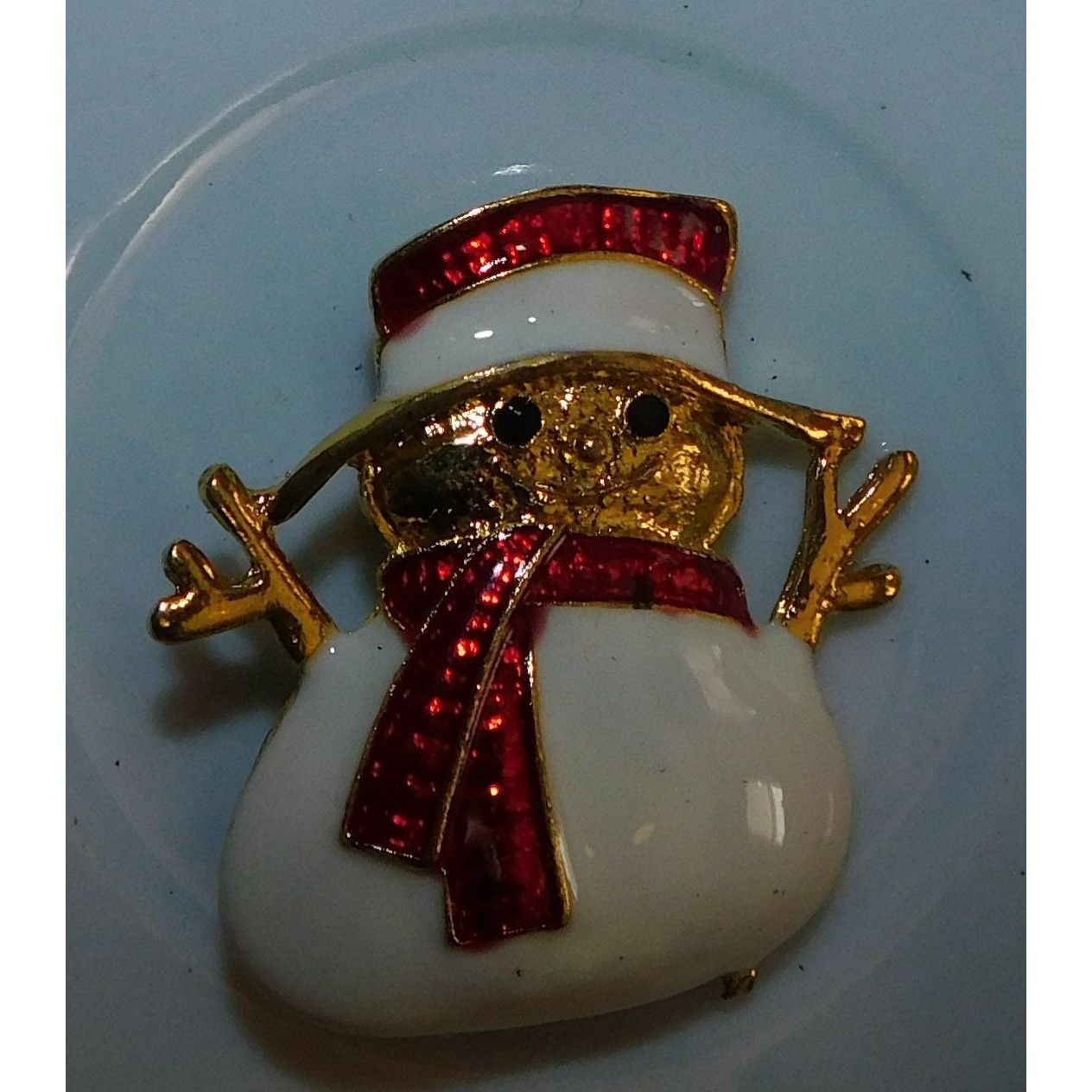 Other Cute Vintage Smiling Snowman Brooch Gold Tone With Enamel Size ONE SIZE - 6 Thumbnail