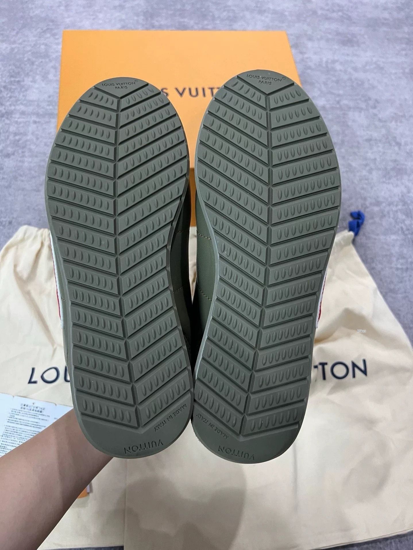 Louis Vuitton Louis Vuitton Red Green Side Logo Runner Size US 10 / EU 43 - 9 Thumbnail