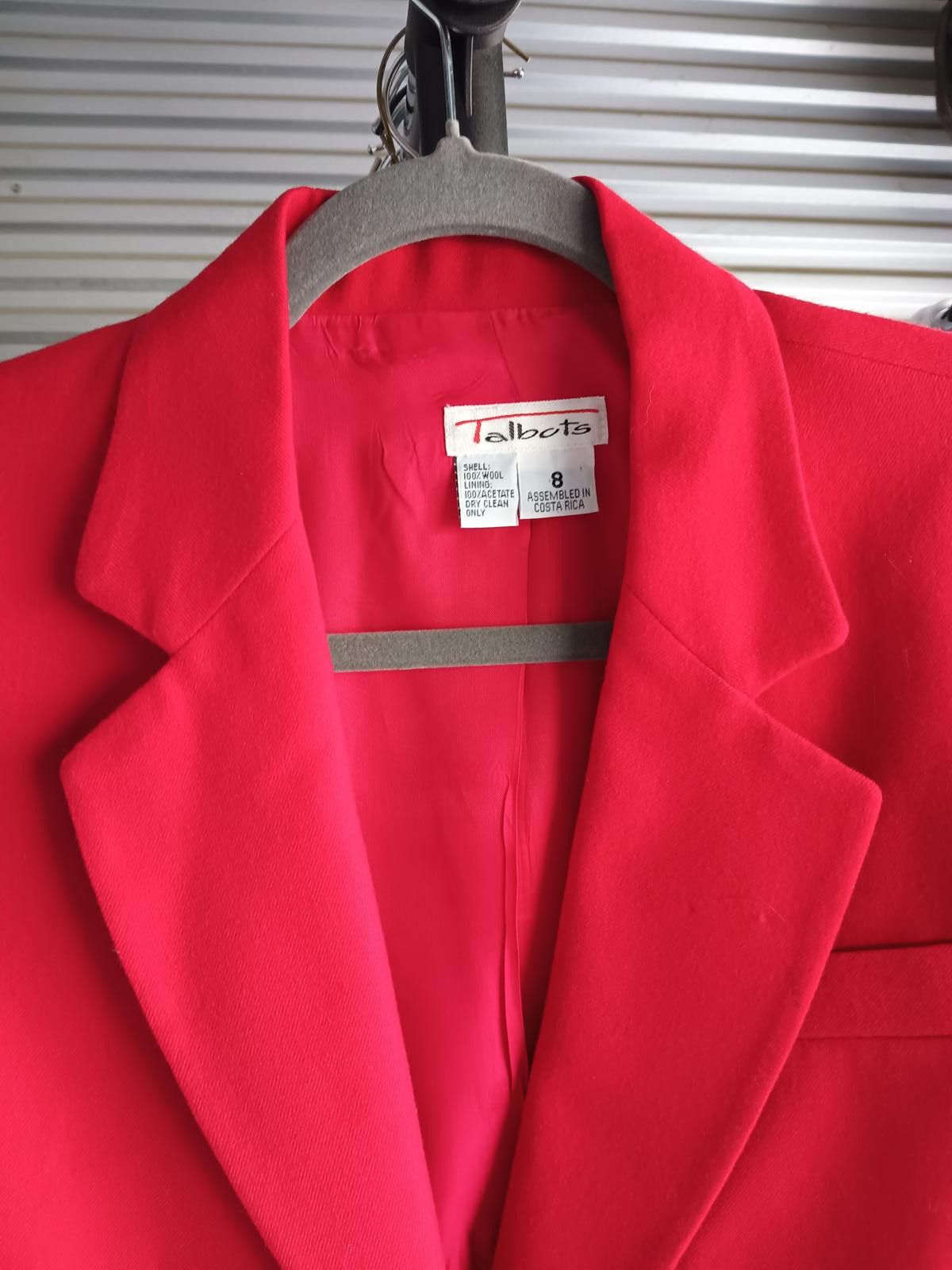 Designer Talbots Women's Red Blazer - Chic Professional Attire Size M / US 6-8 / IT 42-44 - 3 Thumbnail