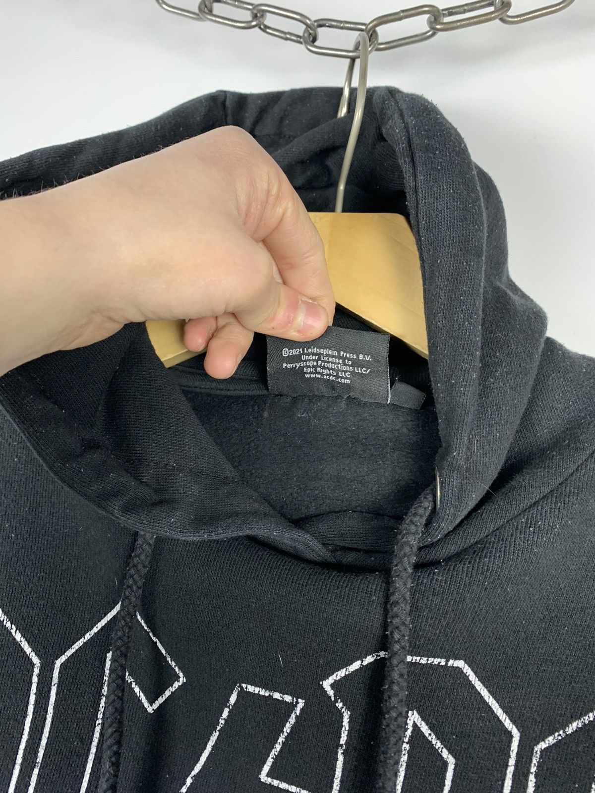 Band Tees Ac/Dc Rock Band 1977 Hoodie Tour Size L Faded Y2K Size L / US 10 / IT 46 - 7 Thumbnail