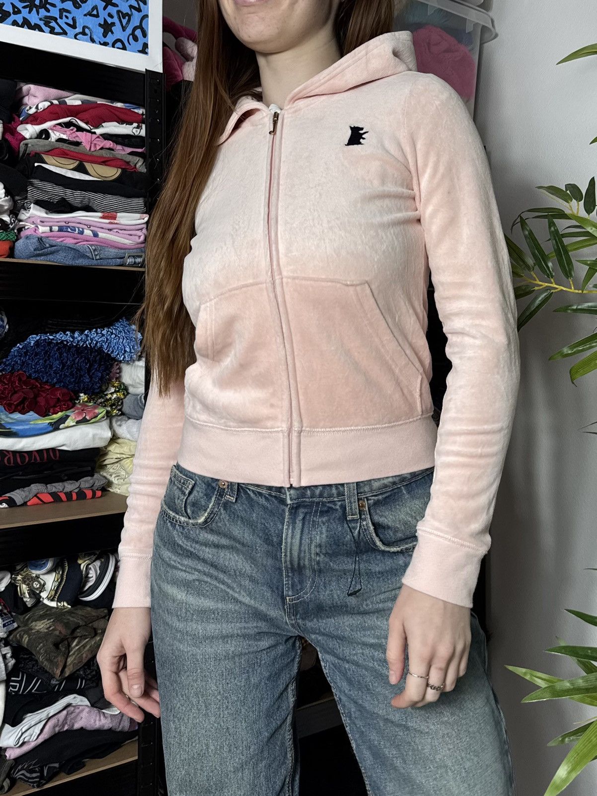 Juicy Couture VINTAGE VELOUR JUICY COUTURE BASIC ZIP UP HOODIE Size XS / US 0-2 / IT 36-38 - 3 Thumbnail